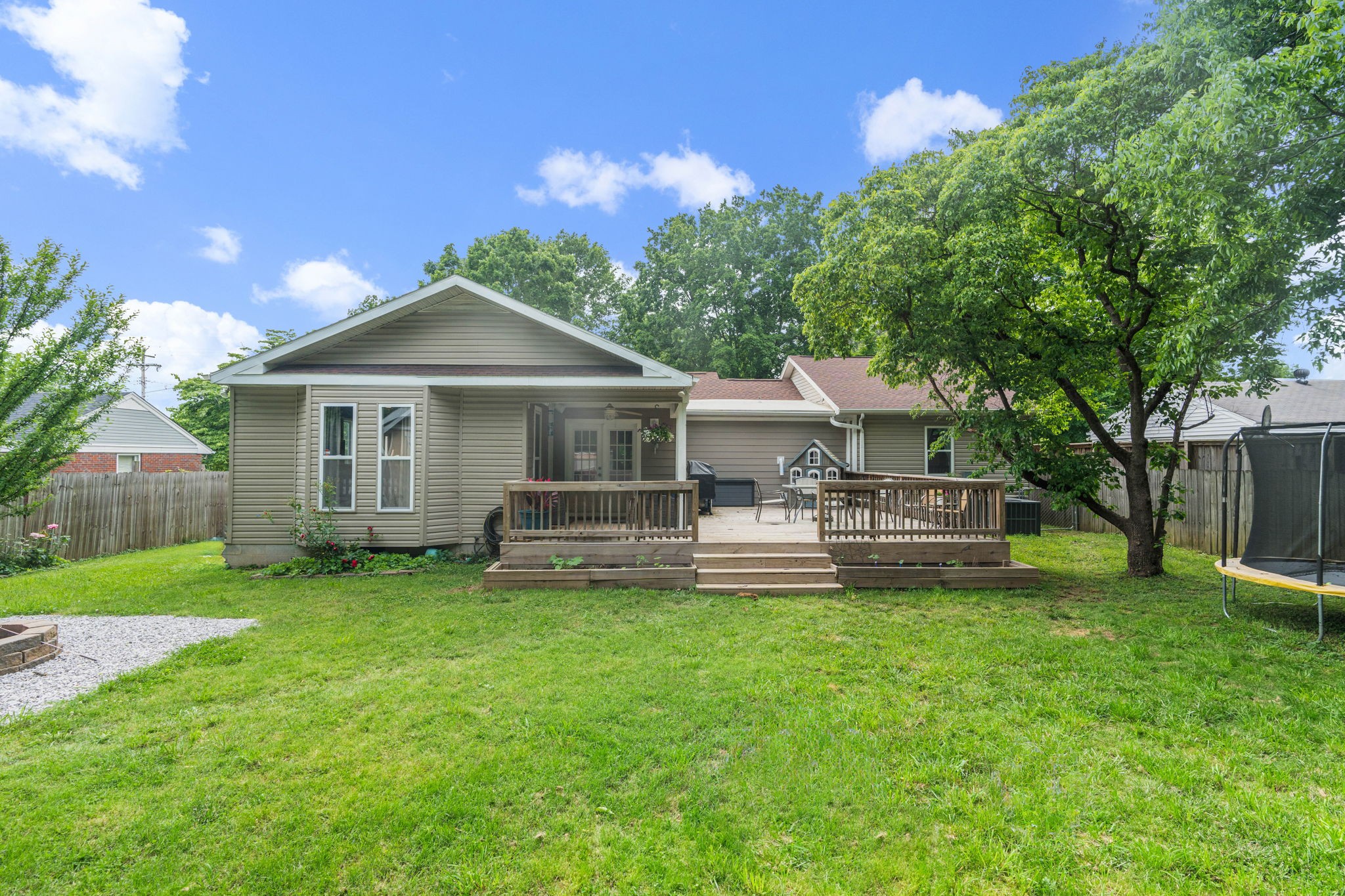 4714 Abbay Dr
