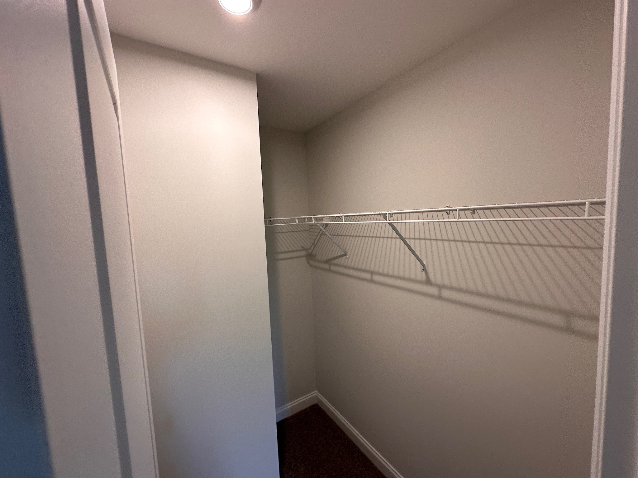 1910 Hildebrand Ln
