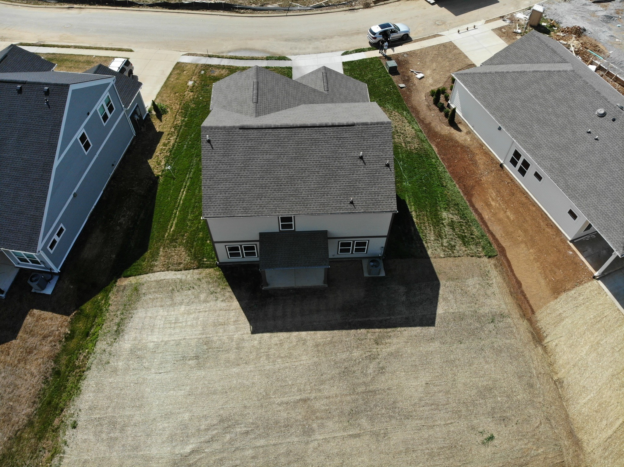 1910 Hildebrand Ln