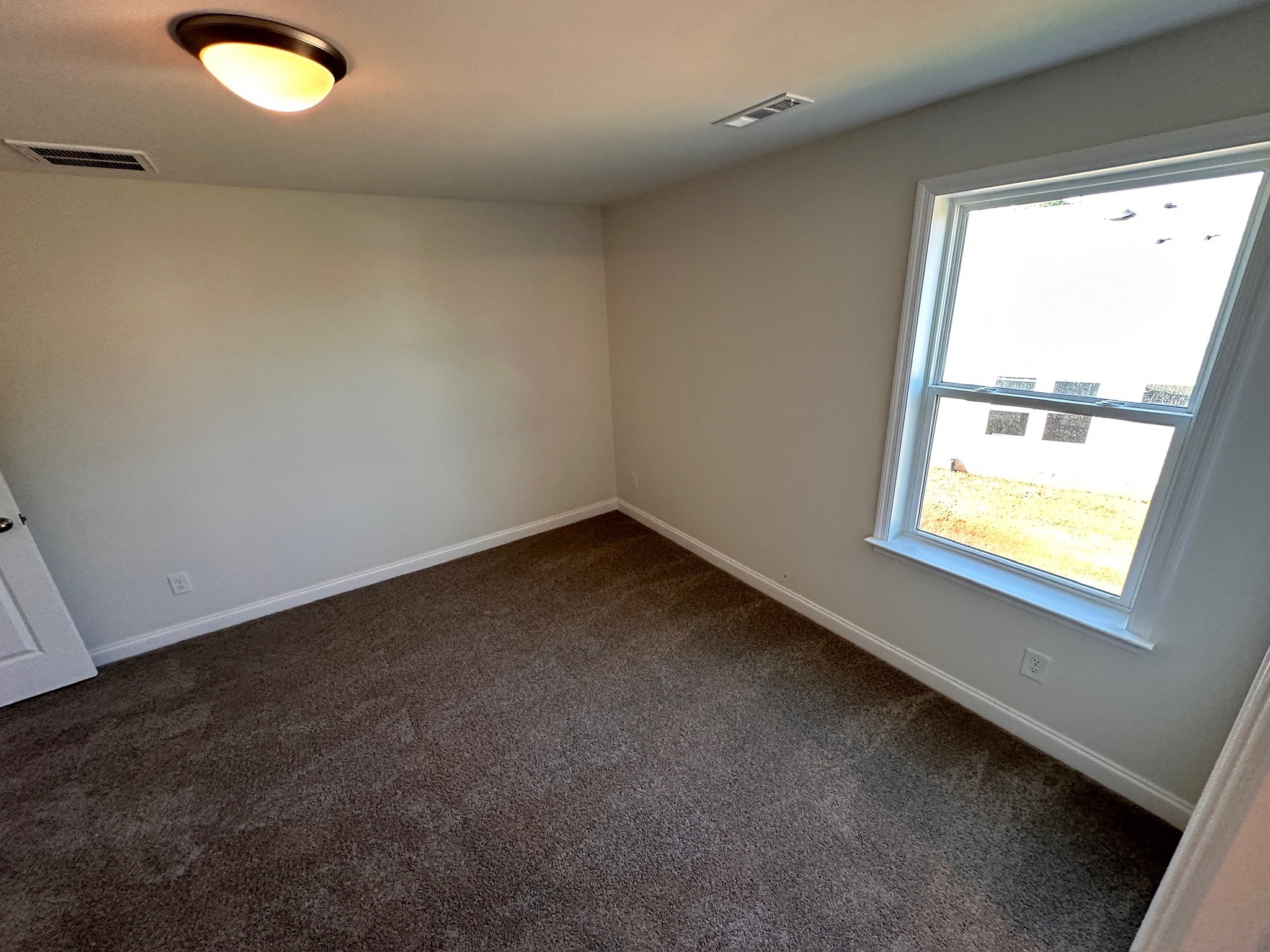 1910 Hildebrand Ln