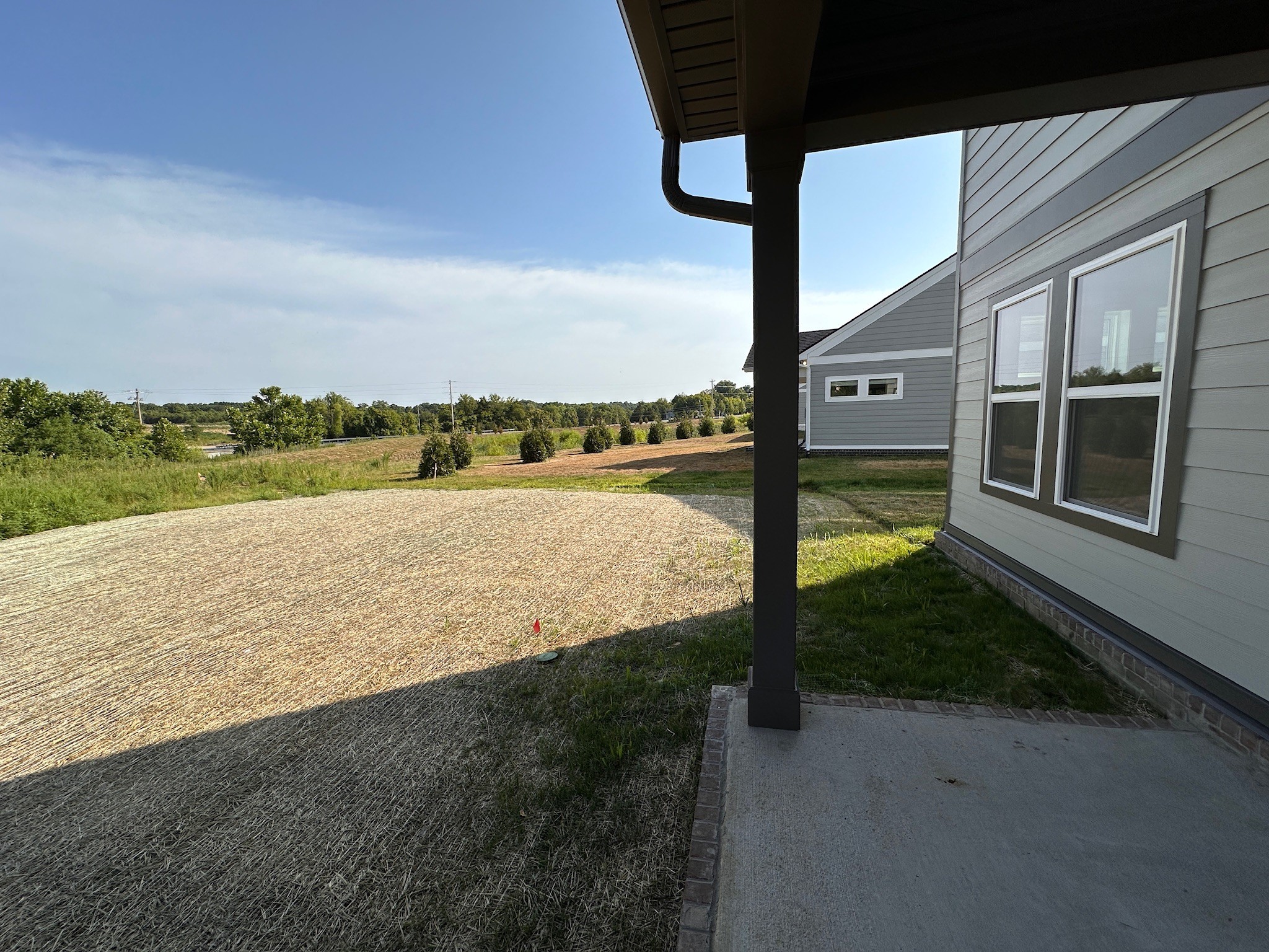 1910 Hildebrand Ln