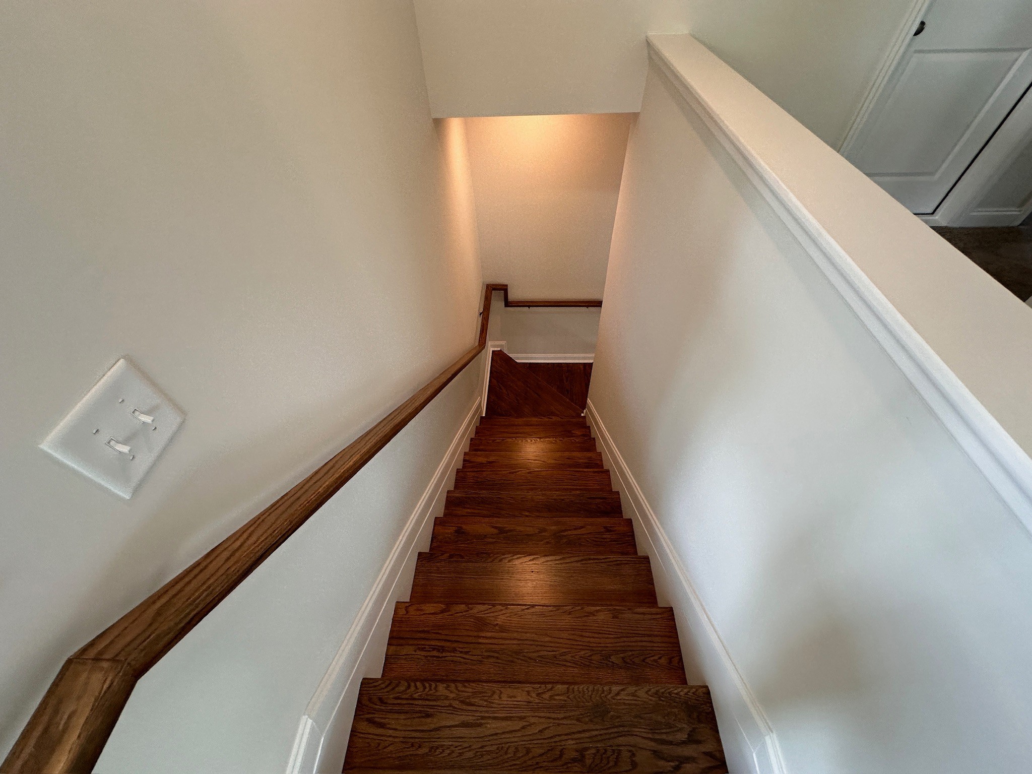 1910 Hildebrand Ln