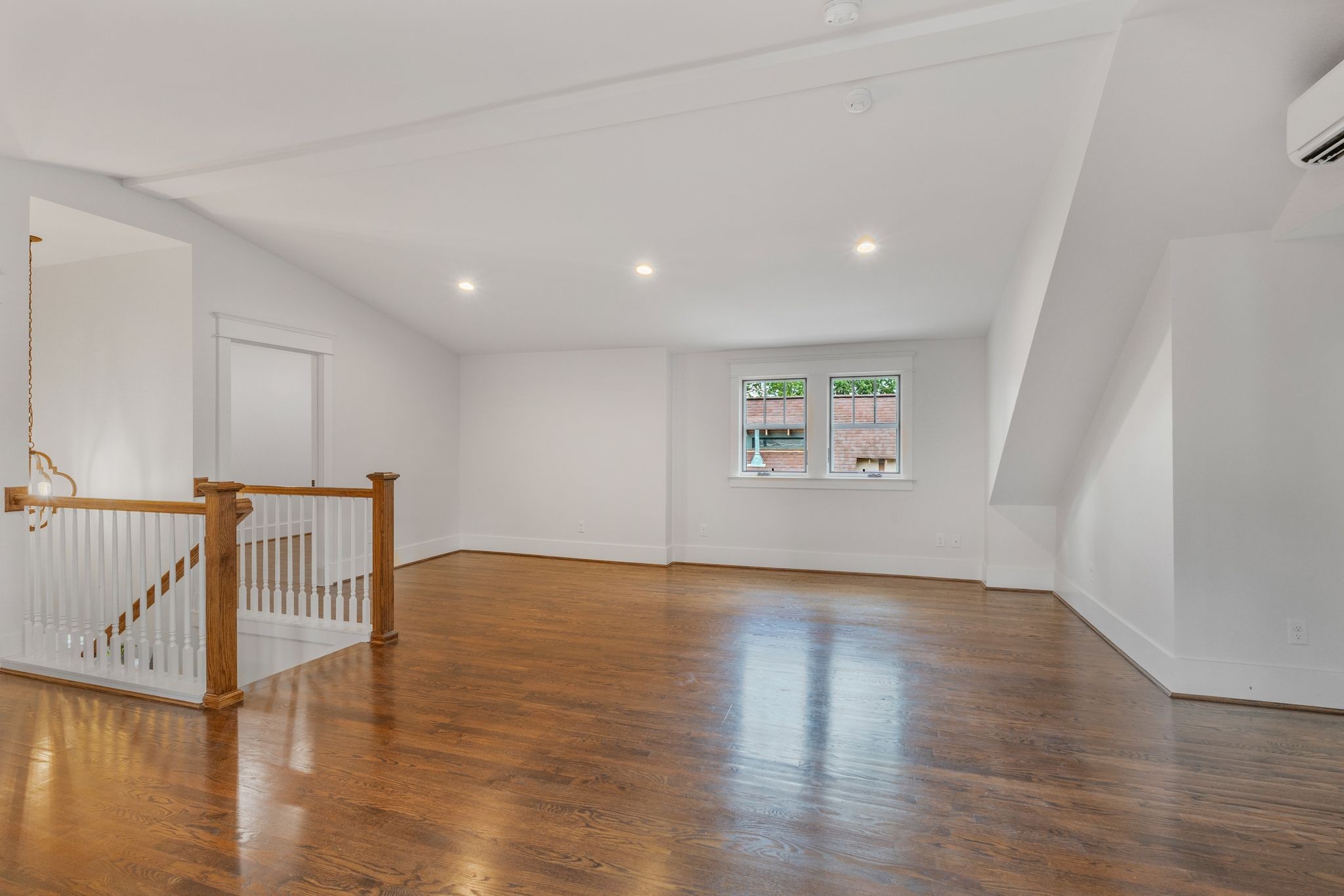 1612 Sumner Ave