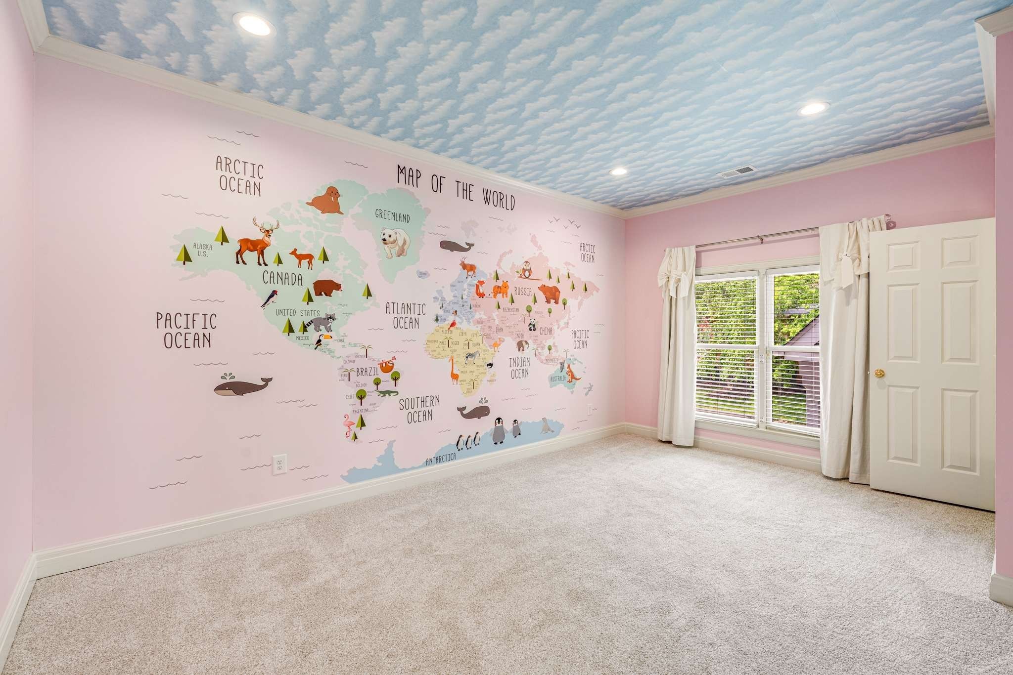 316 Whitworth Way