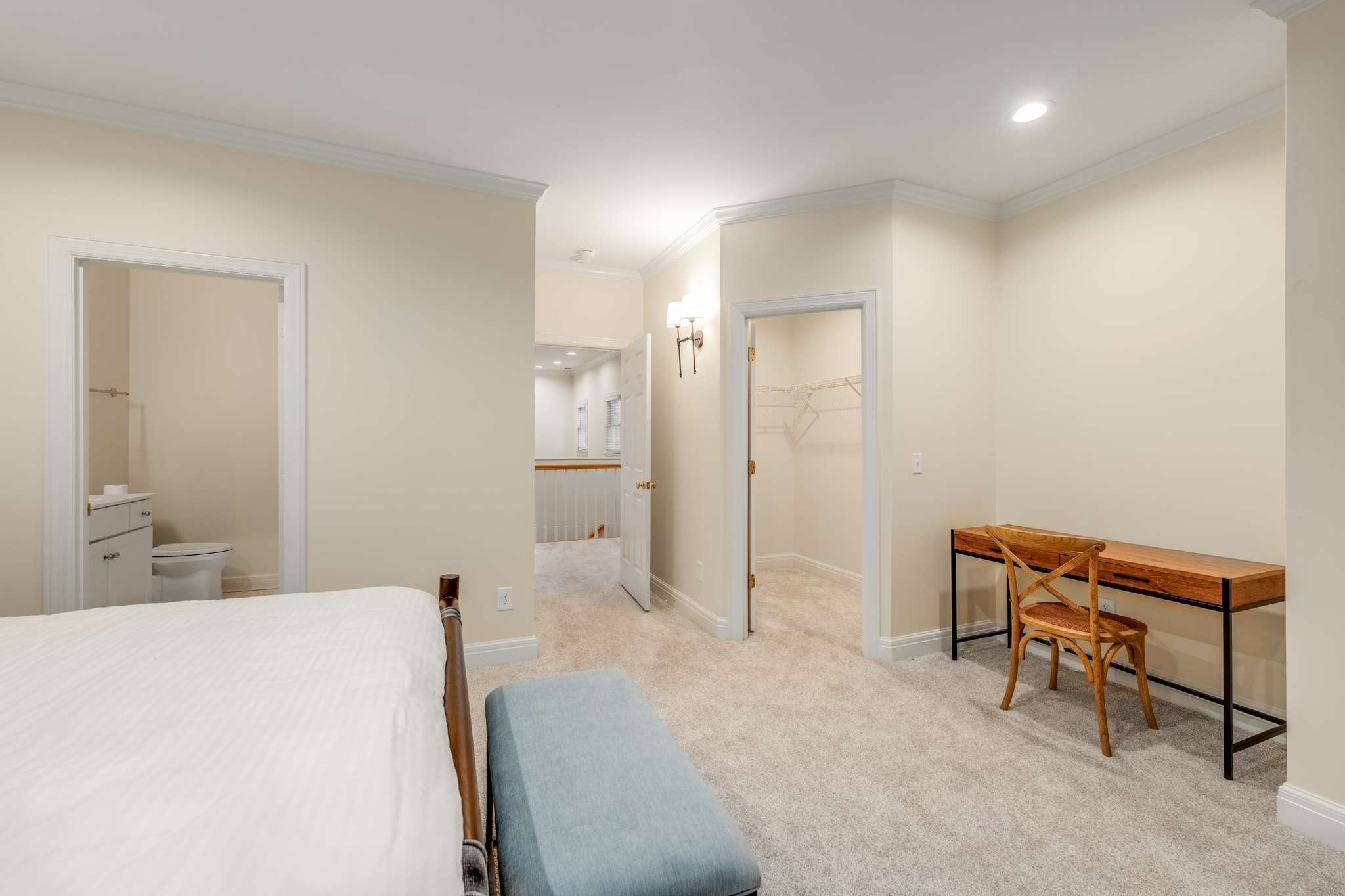 316 Whitworth Way