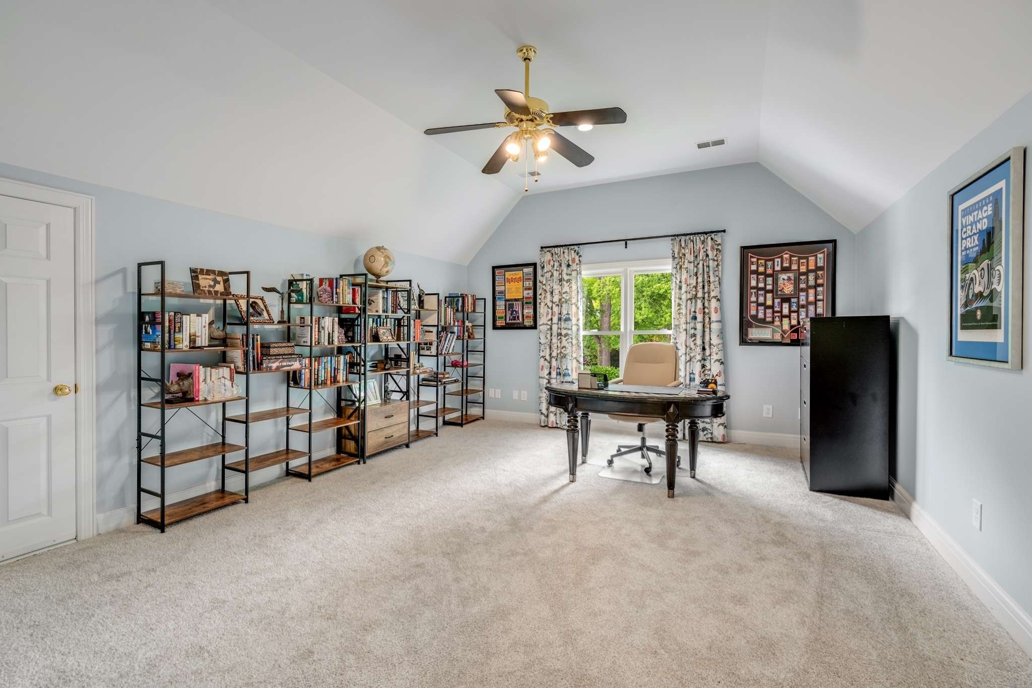 316 Whitworth Way
