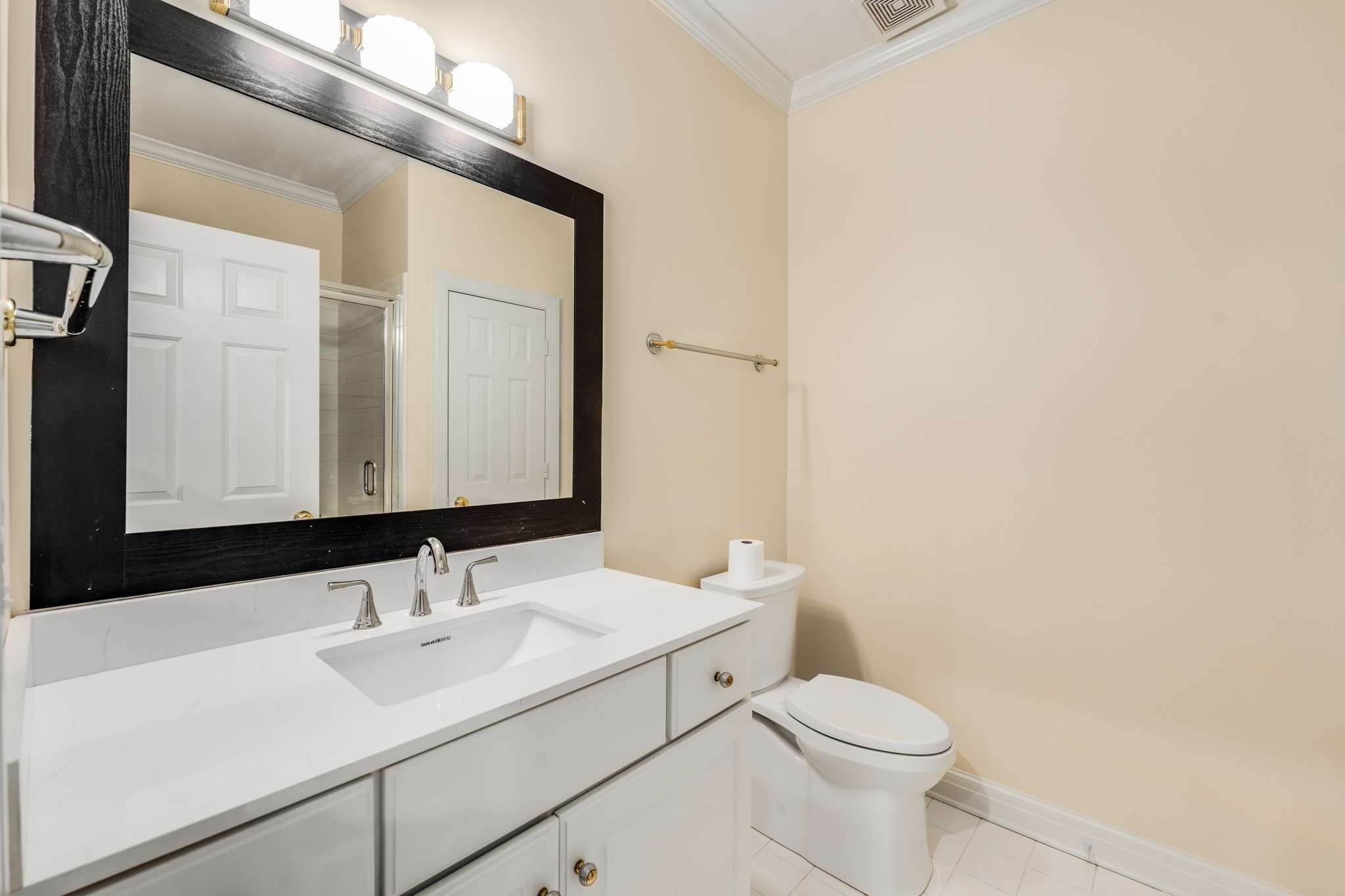 316 Whitworth Way