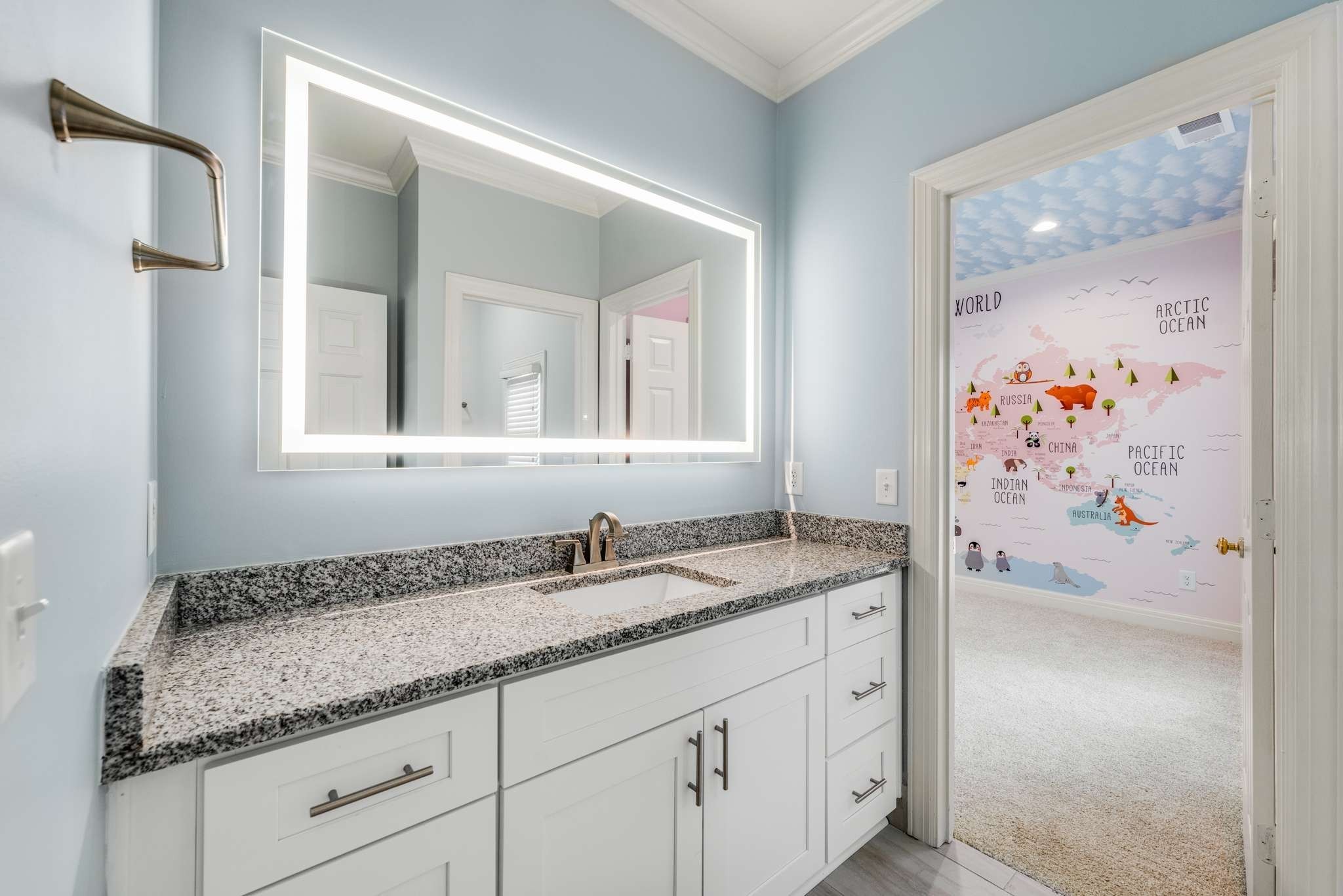 316 Whitworth Way