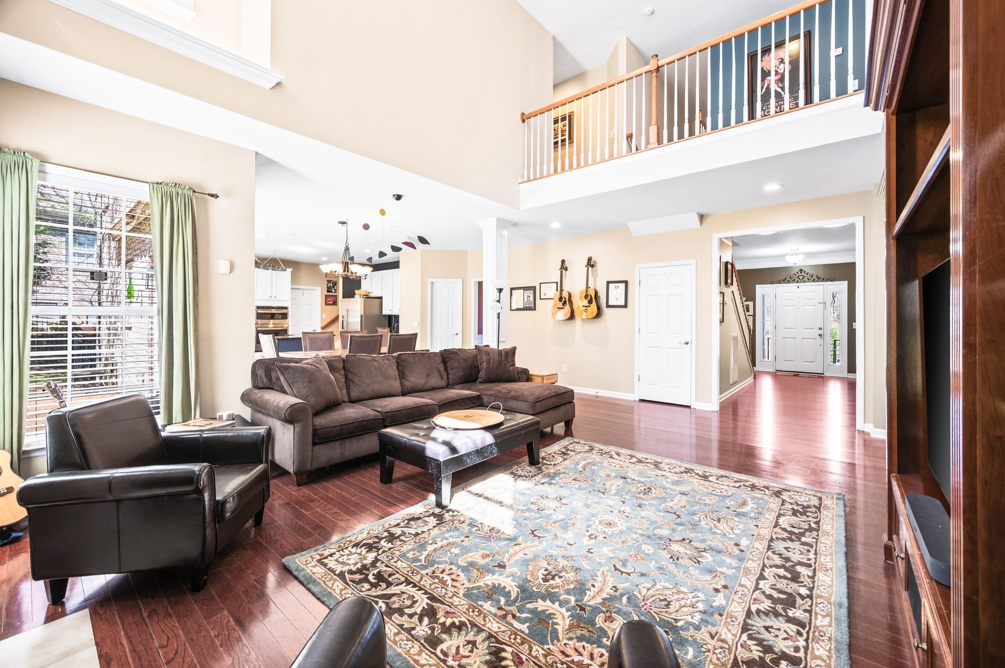 1069 Walnut Bend Lane