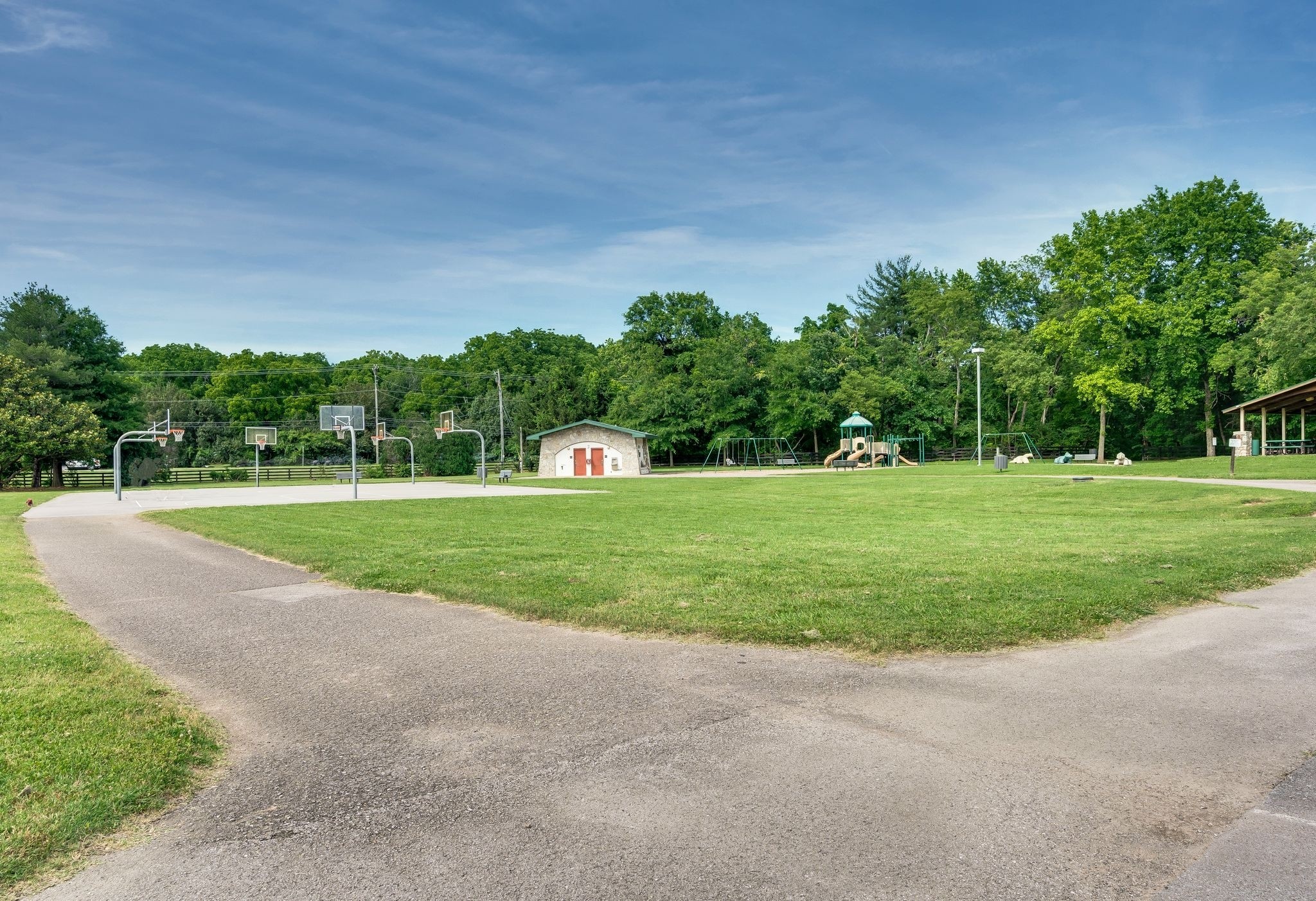 1069 Walnut Bend Lane