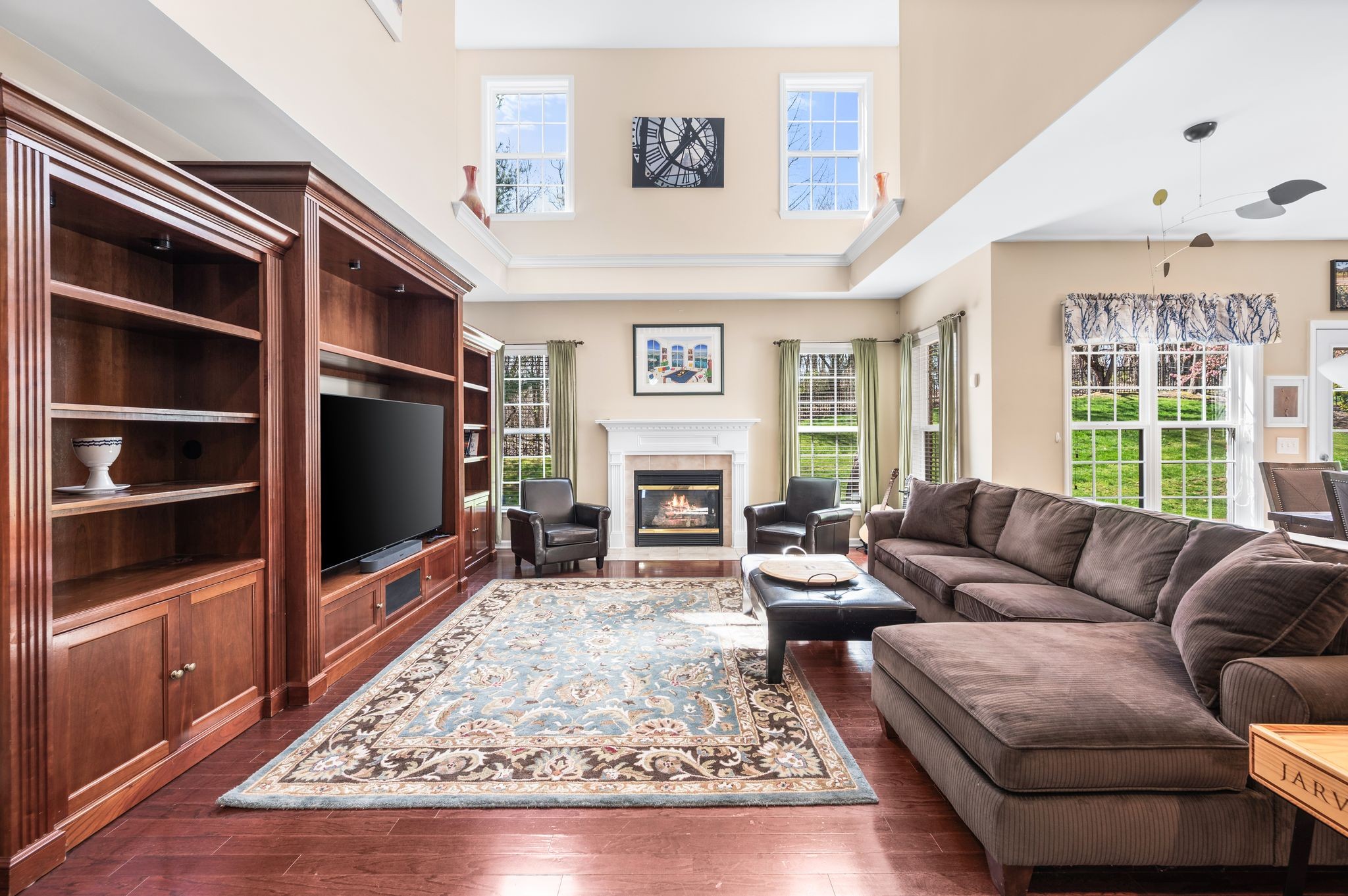 1069 Walnut Bend Lane