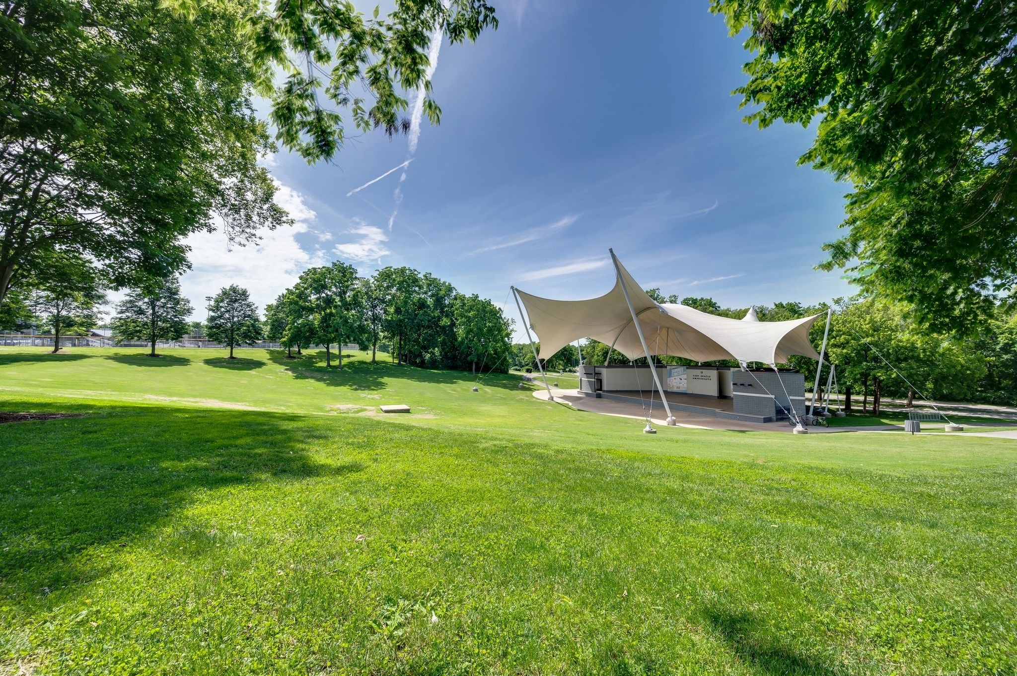 1069 Walnut Bend Lane