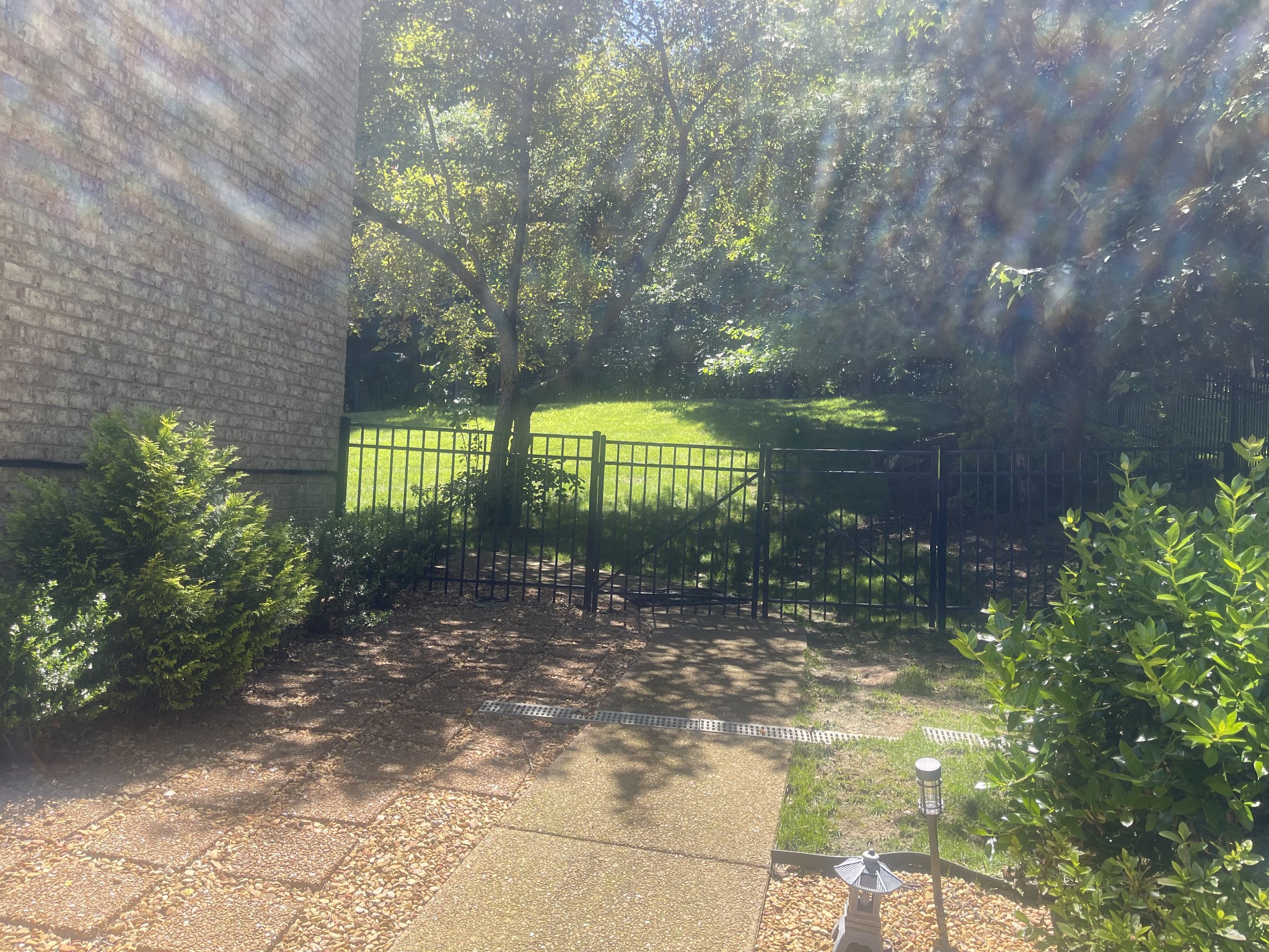 1069 Walnut Bend Lane