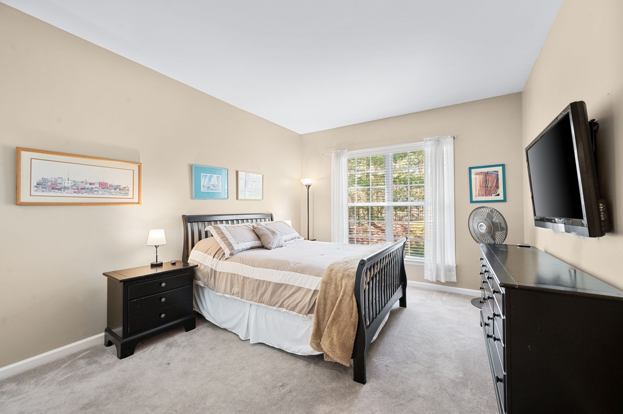 1069 Walnut Bend Lane