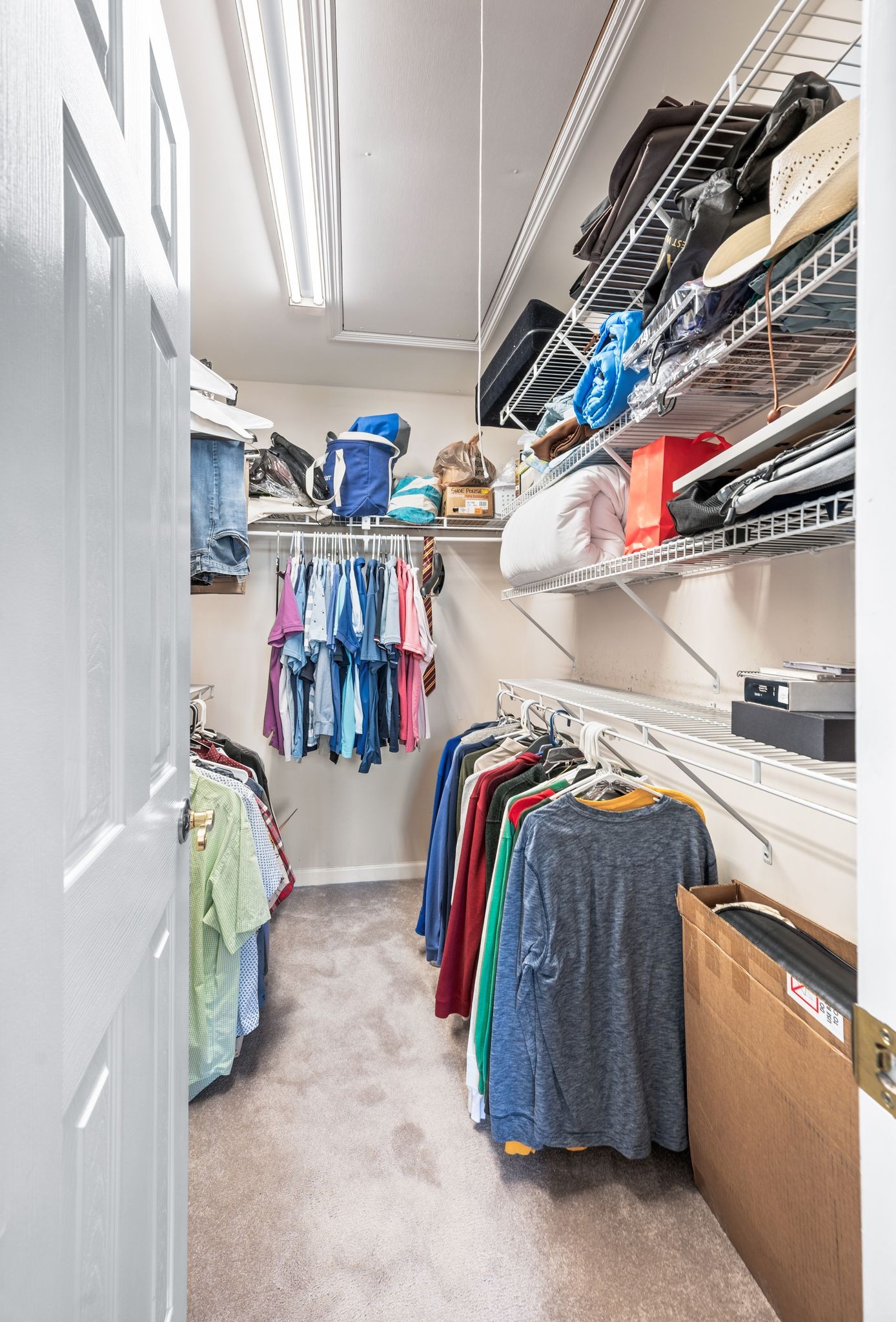 1069 Walnut Bend Lane