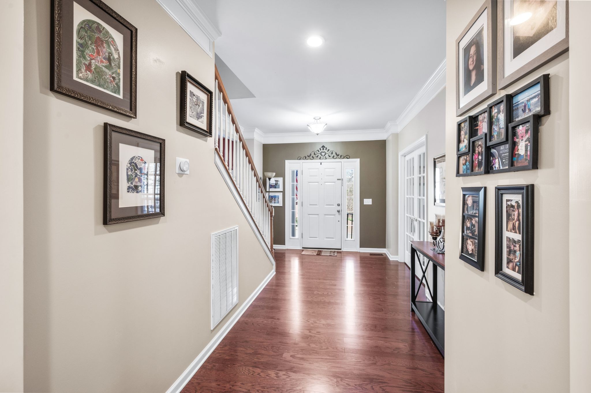 1069 Walnut Bend Lane