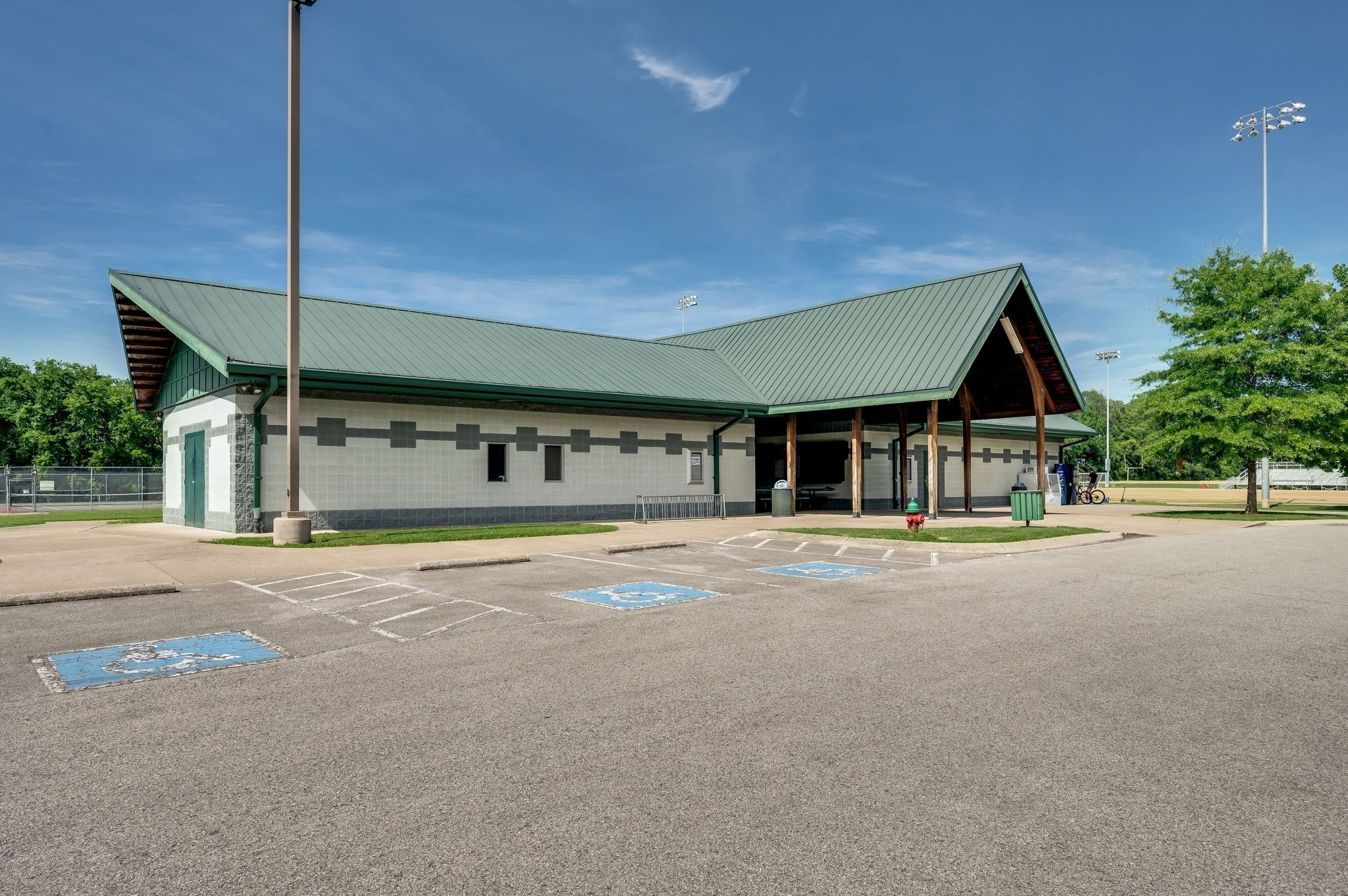 1069 Walnut Bend Lane