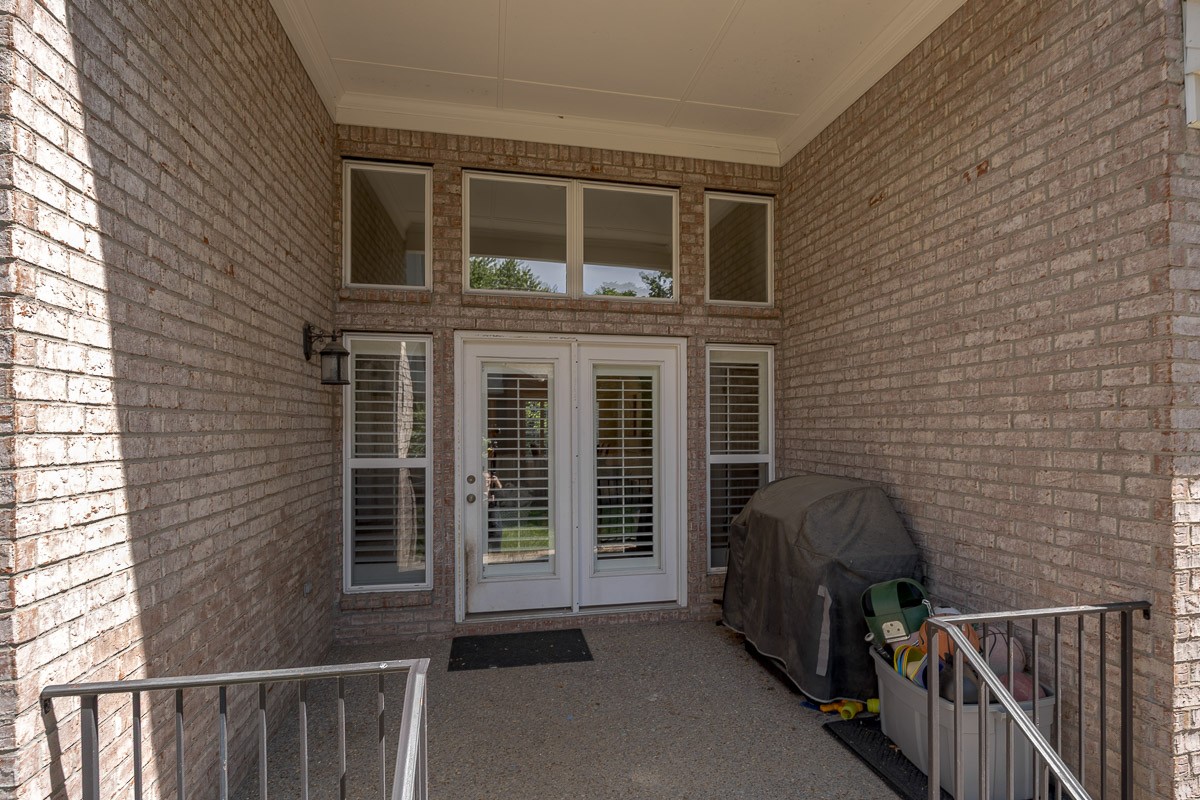 960 Caldwell Ln