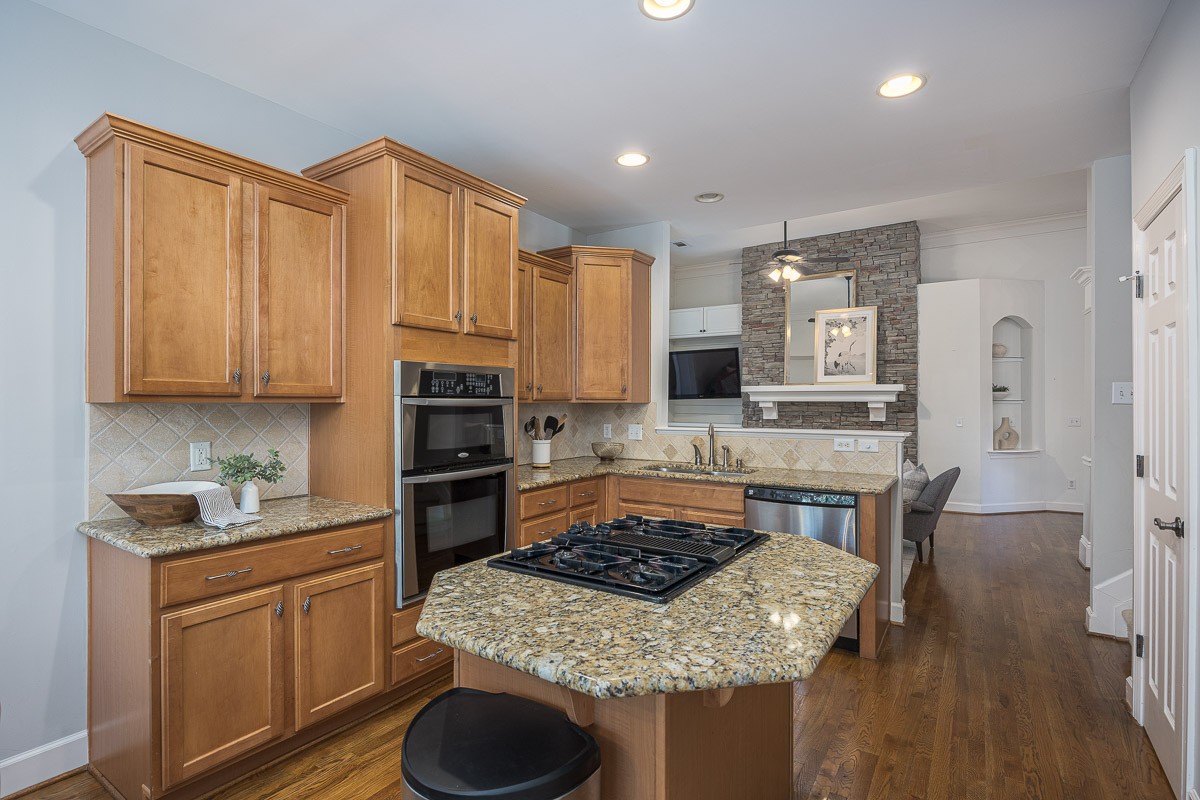 960 Caldwell Ln