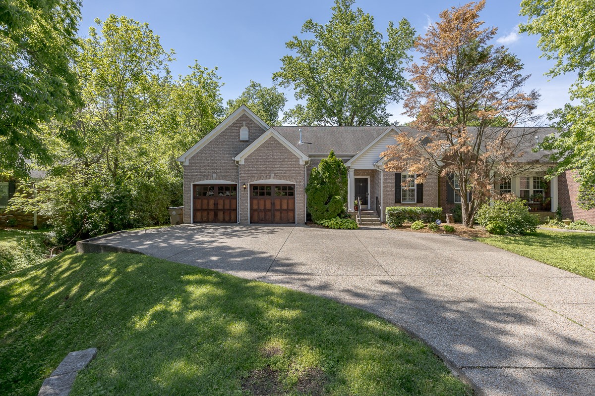 960 Caldwell Ln