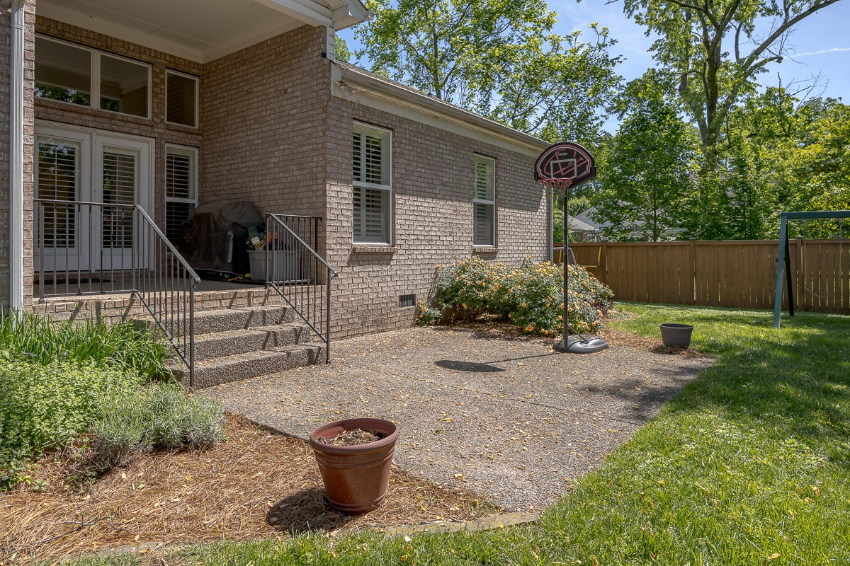 960 Caldwell Ln