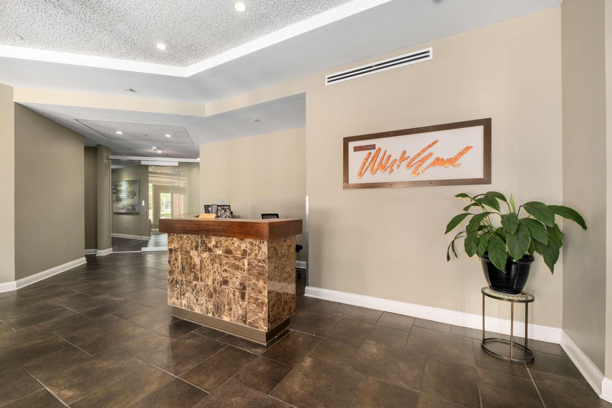 110 31st Ave, N Unit: 1004