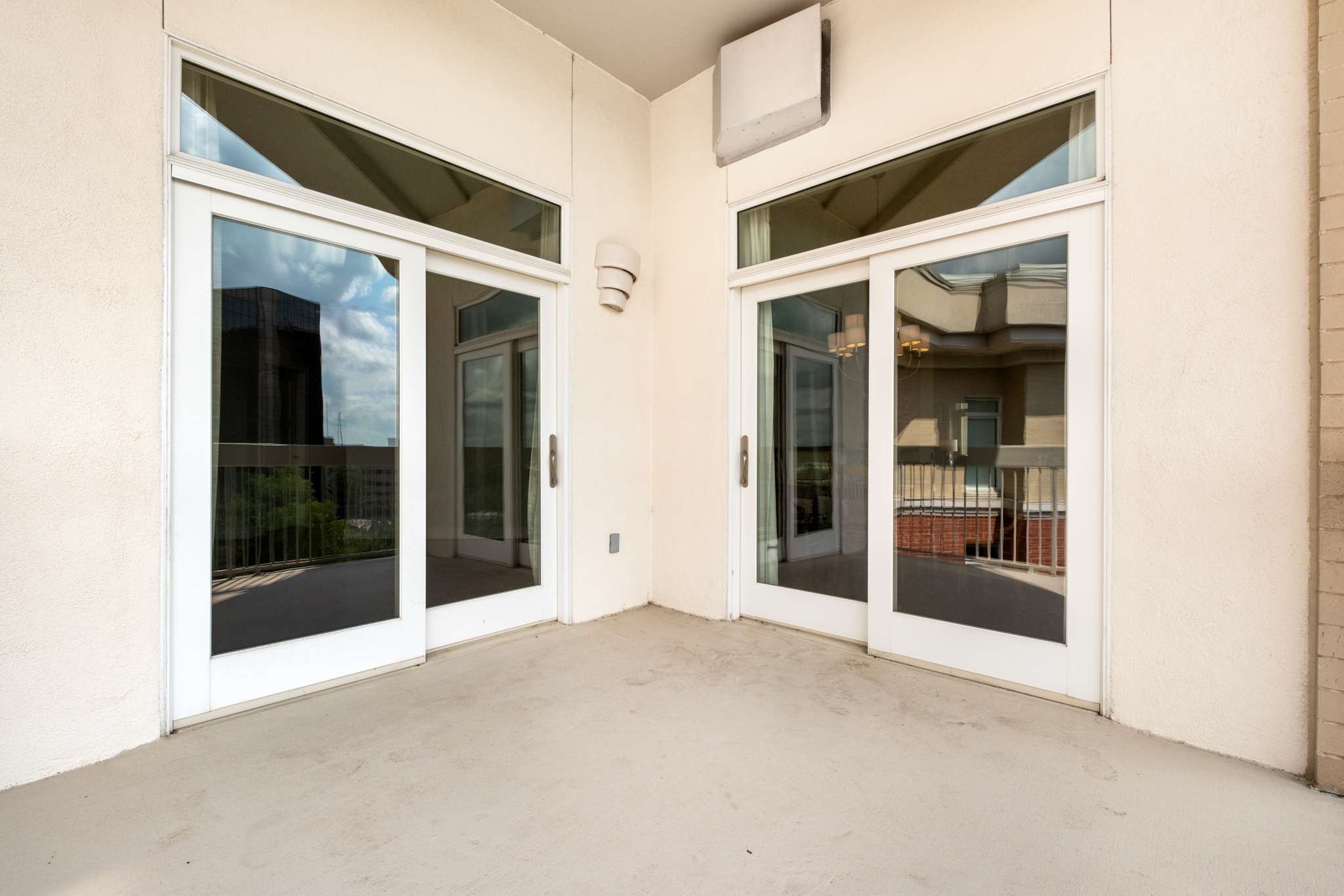 110 31st Ave, N Unit: 1004