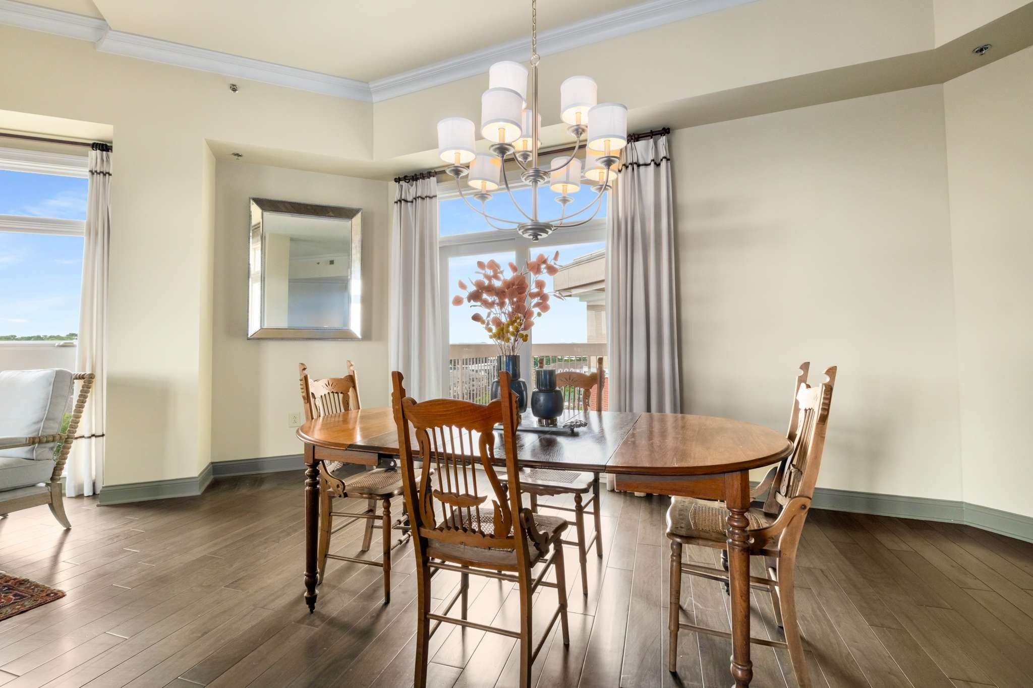 110 31st Ave, N Unit: 1004