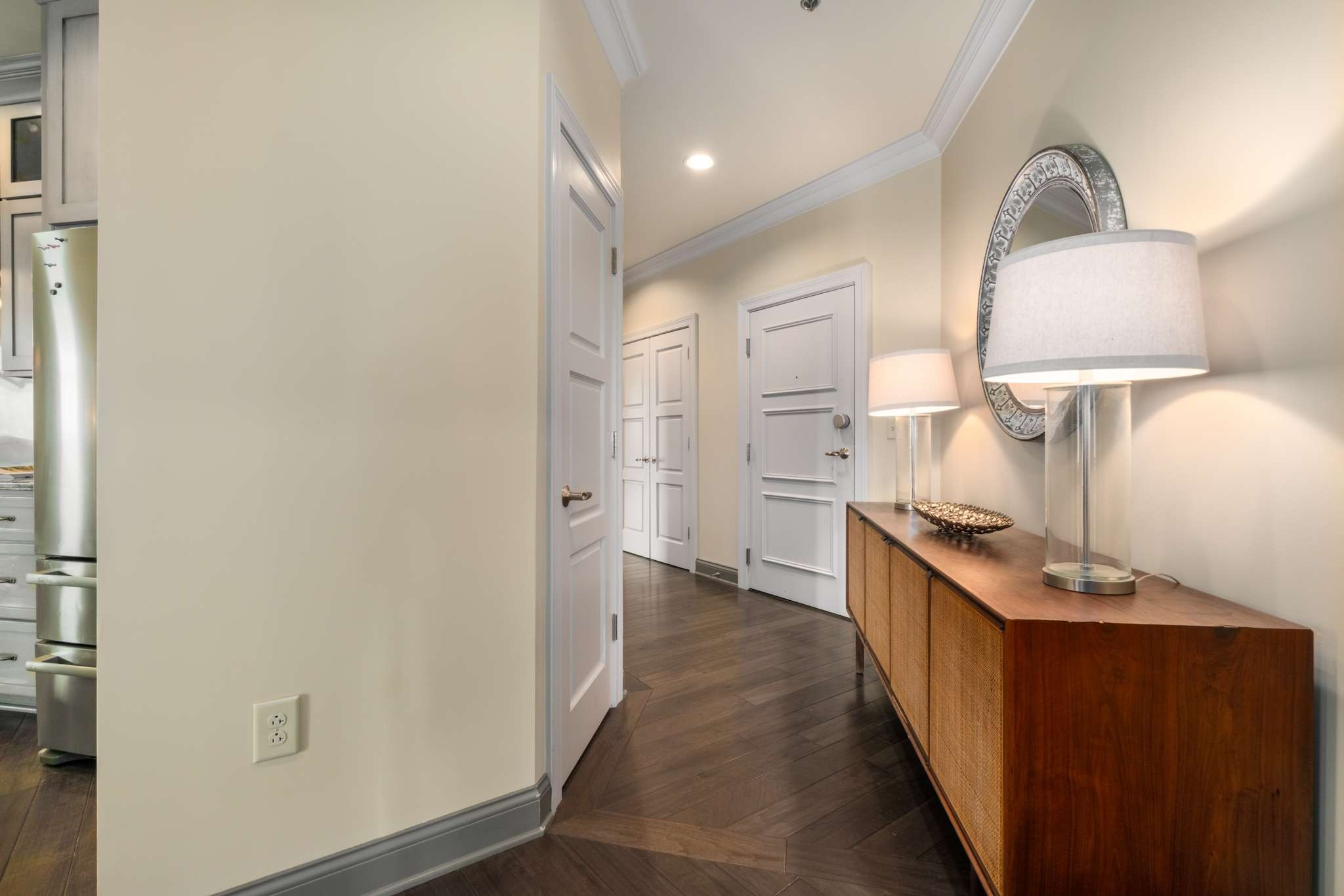 110 31st Ave, N Unit: 1004