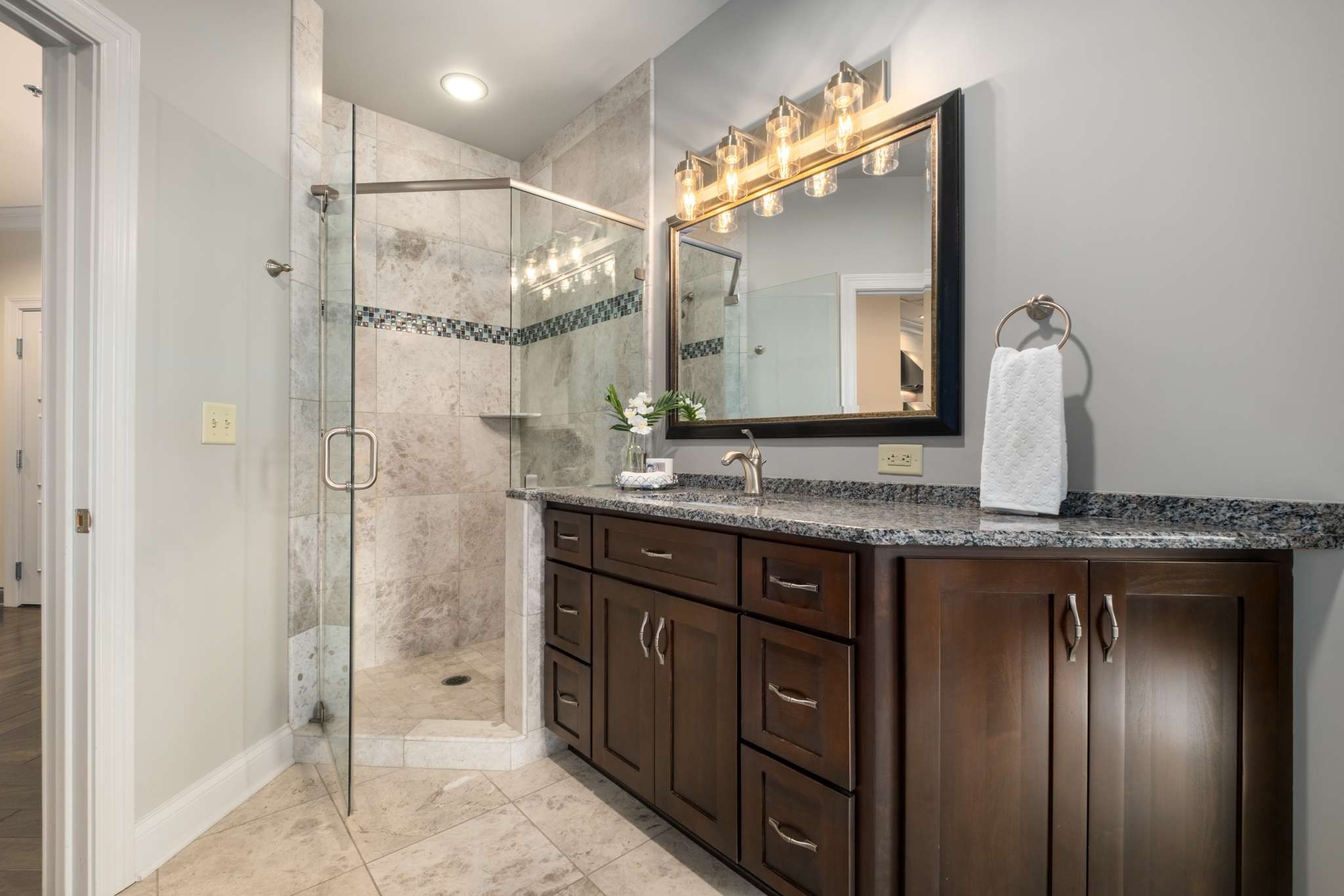 110 31st Ave, N Unit: 1004