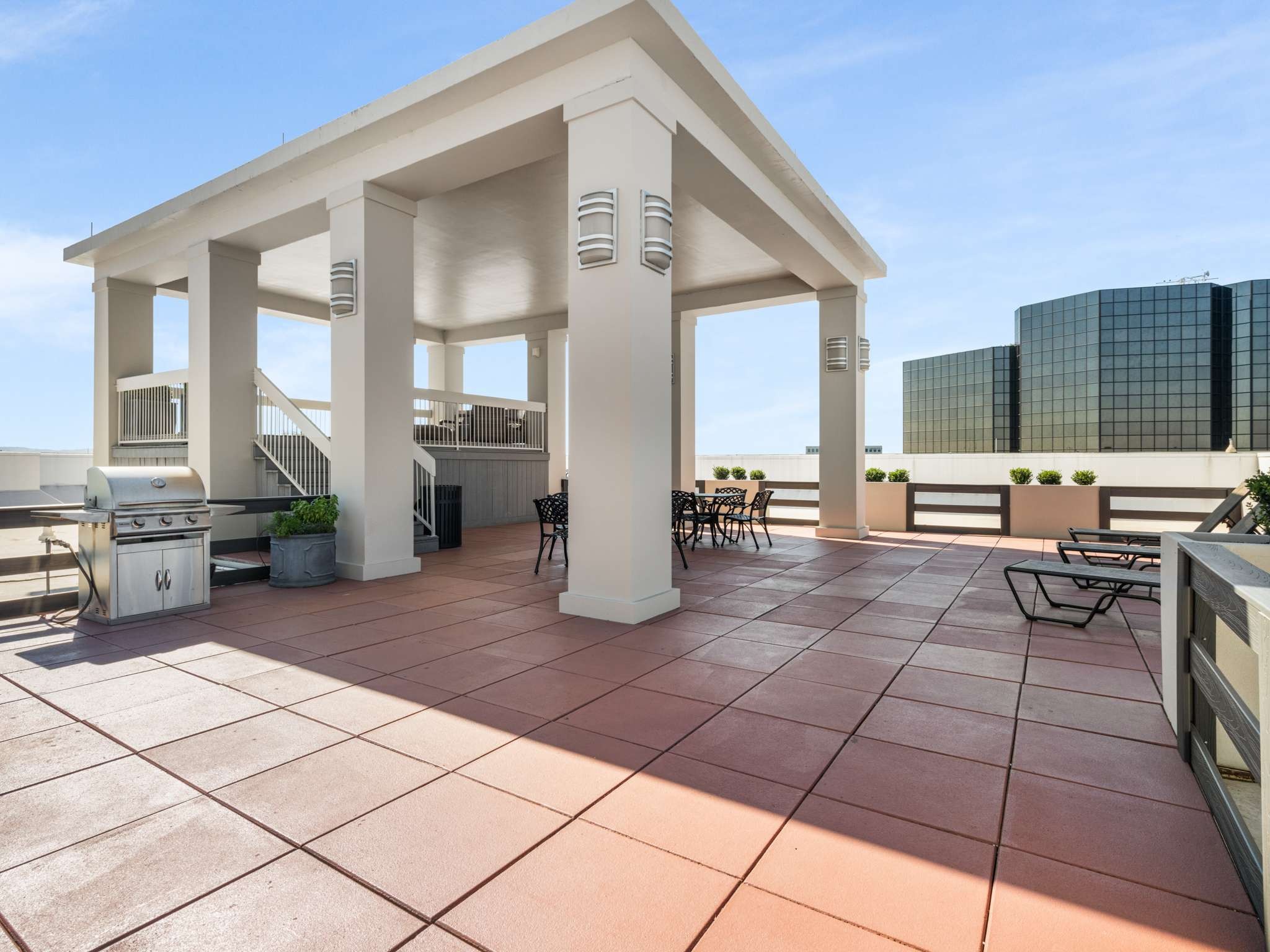 110 31st Ave, N Unit: 1004