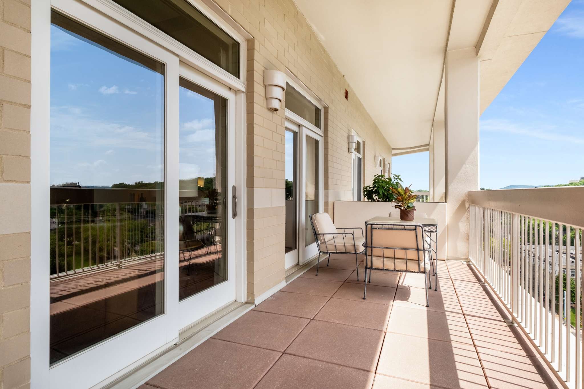 110 31st Ave, N Unit: 1004