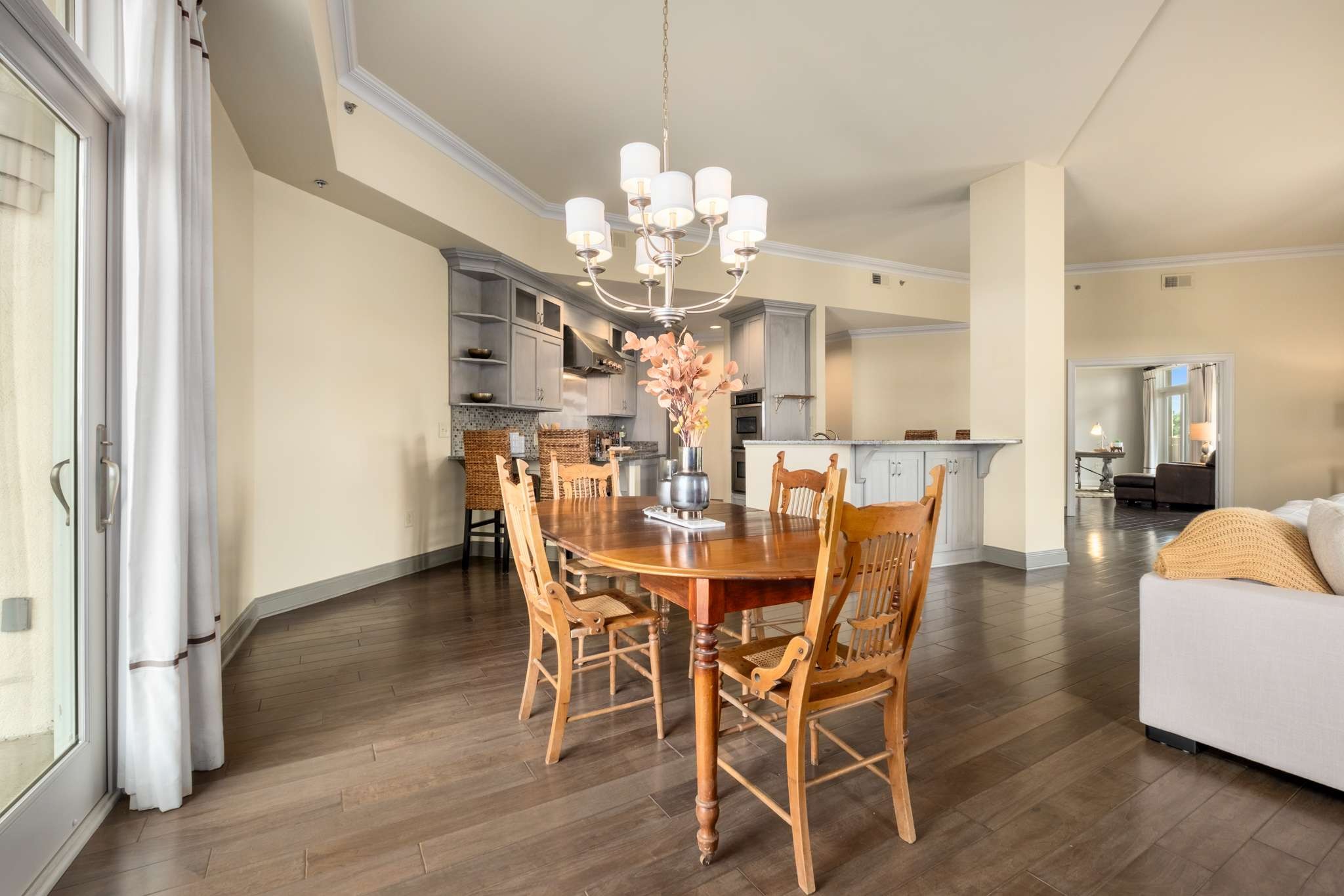 110 31st Ave, N Unit: 1004