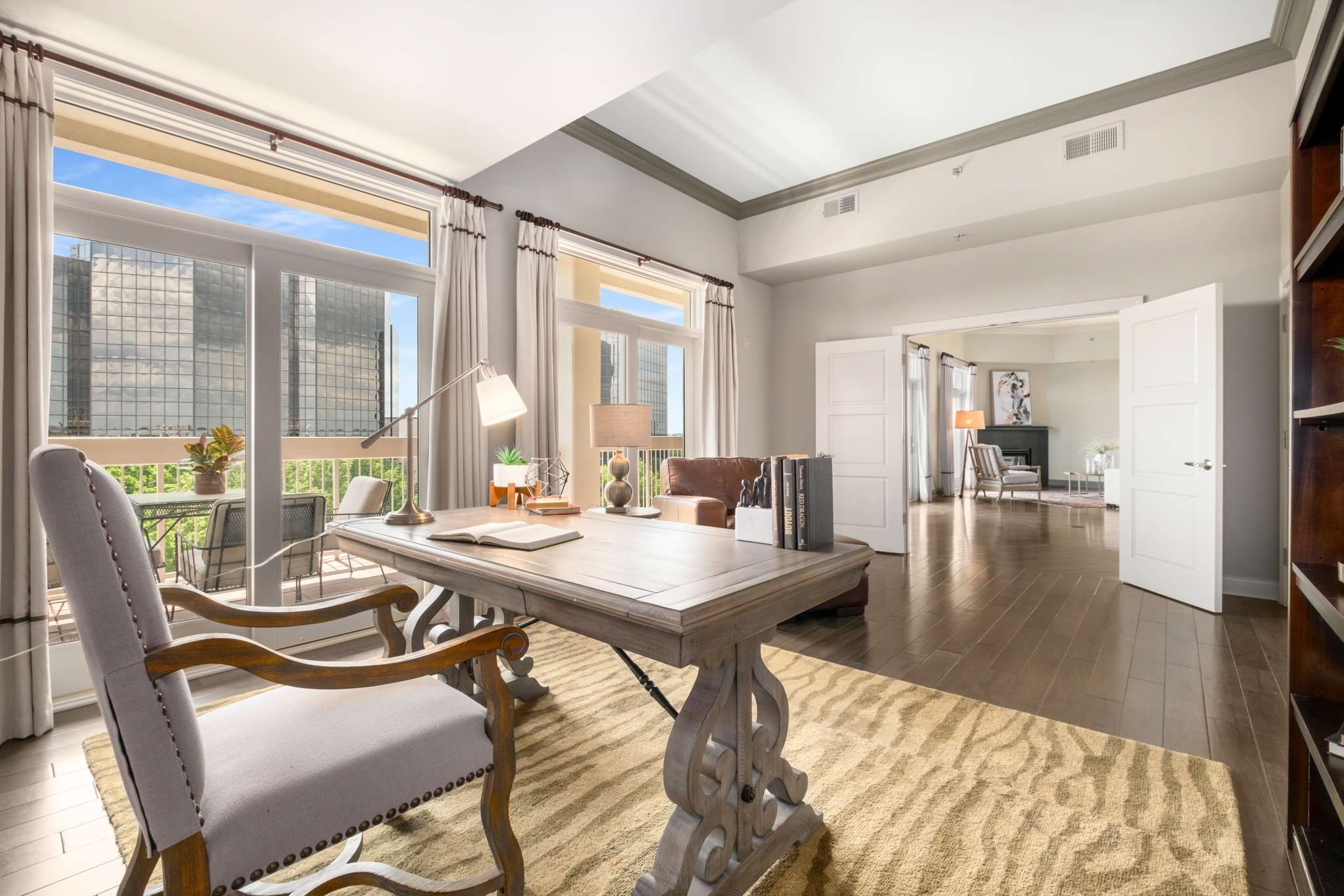 110 31st Ave, N Unit: 1004