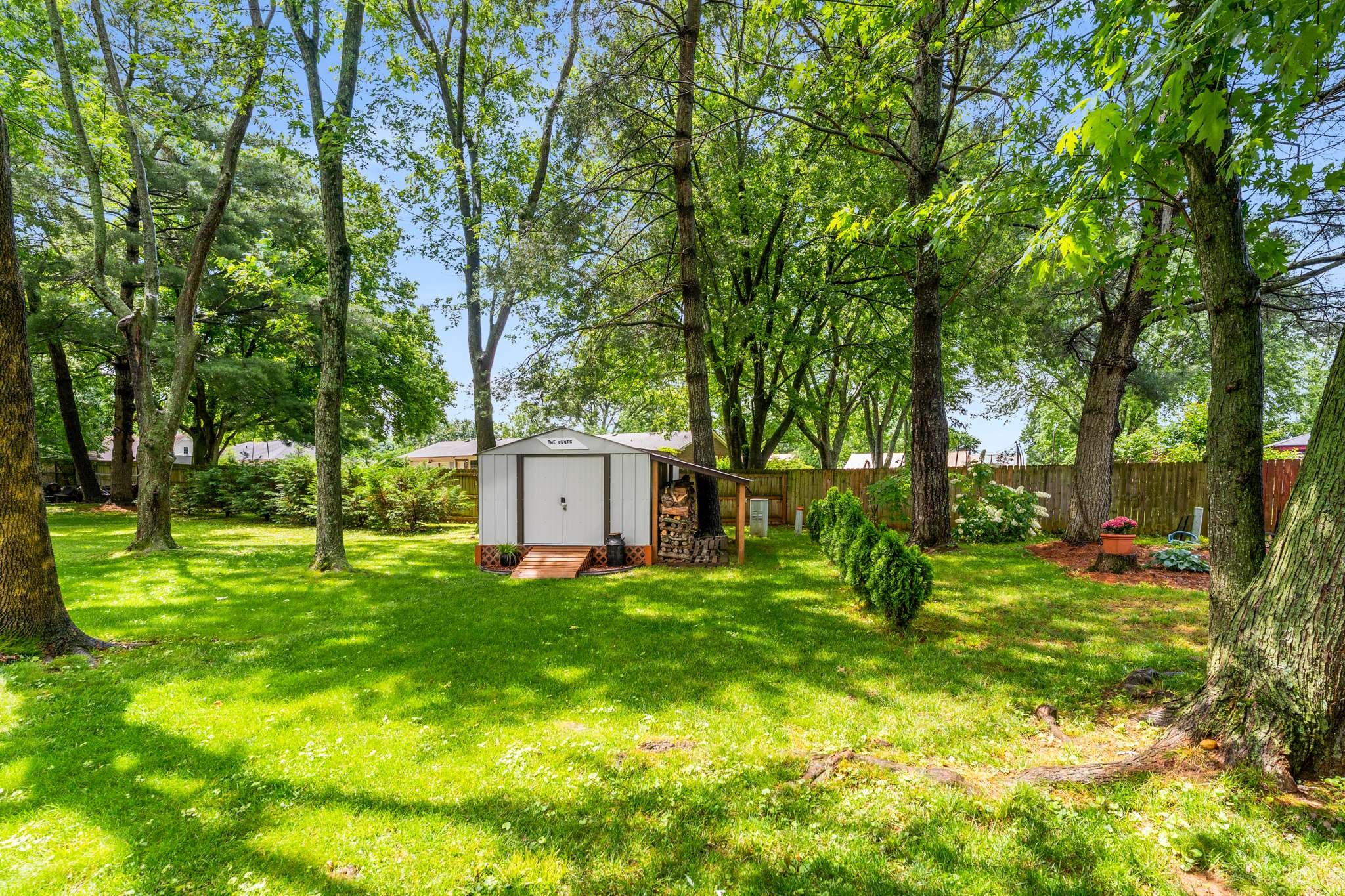 513 Rose Cir