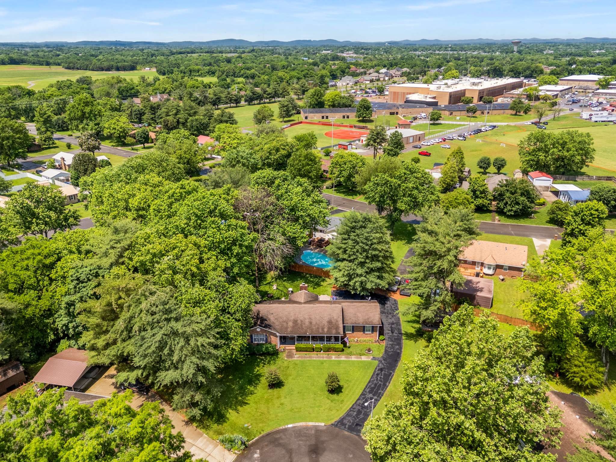 513 Rose Cir