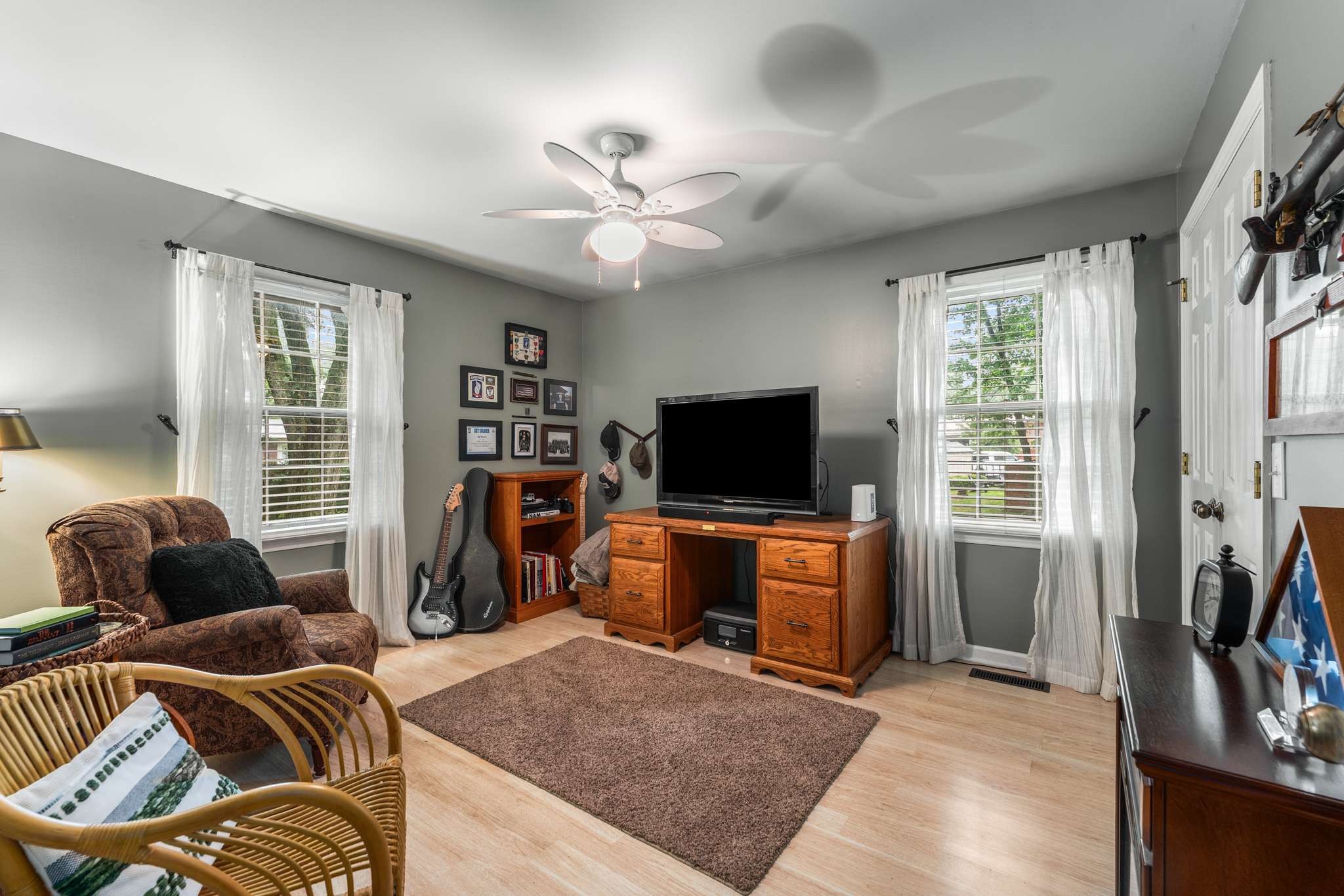 513 Rose Cir