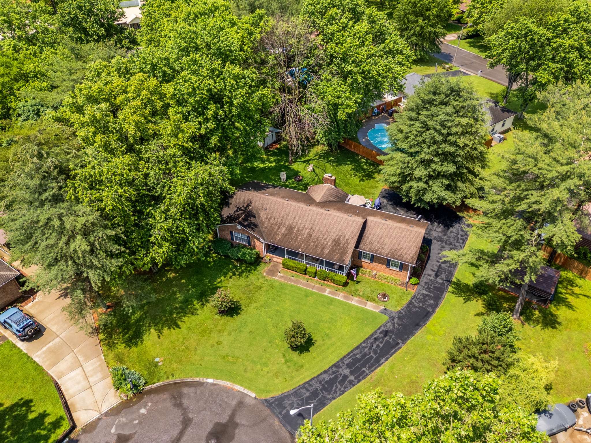 513 Rose Cir