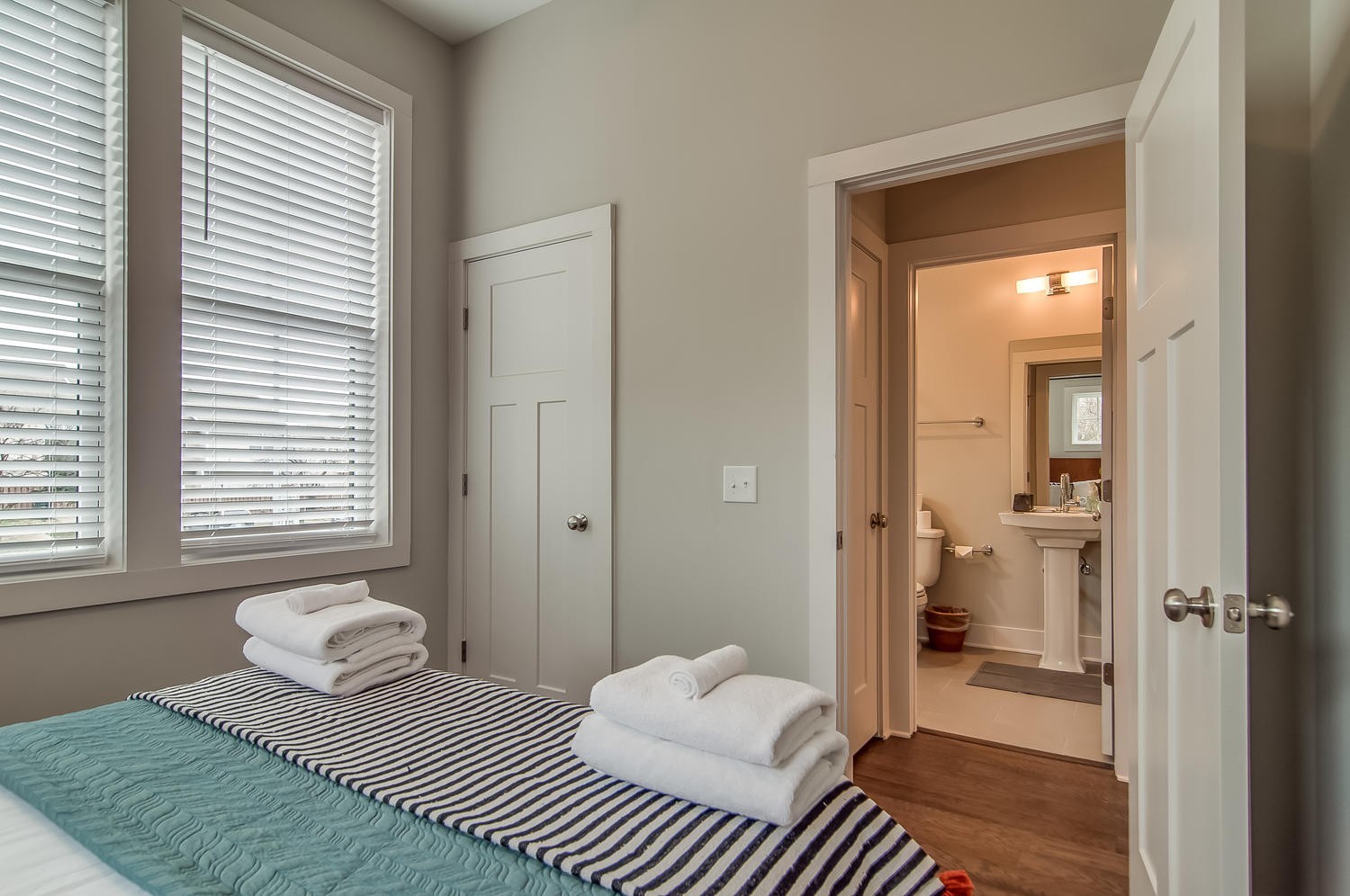 2021 Beech Avenue Unit: 5