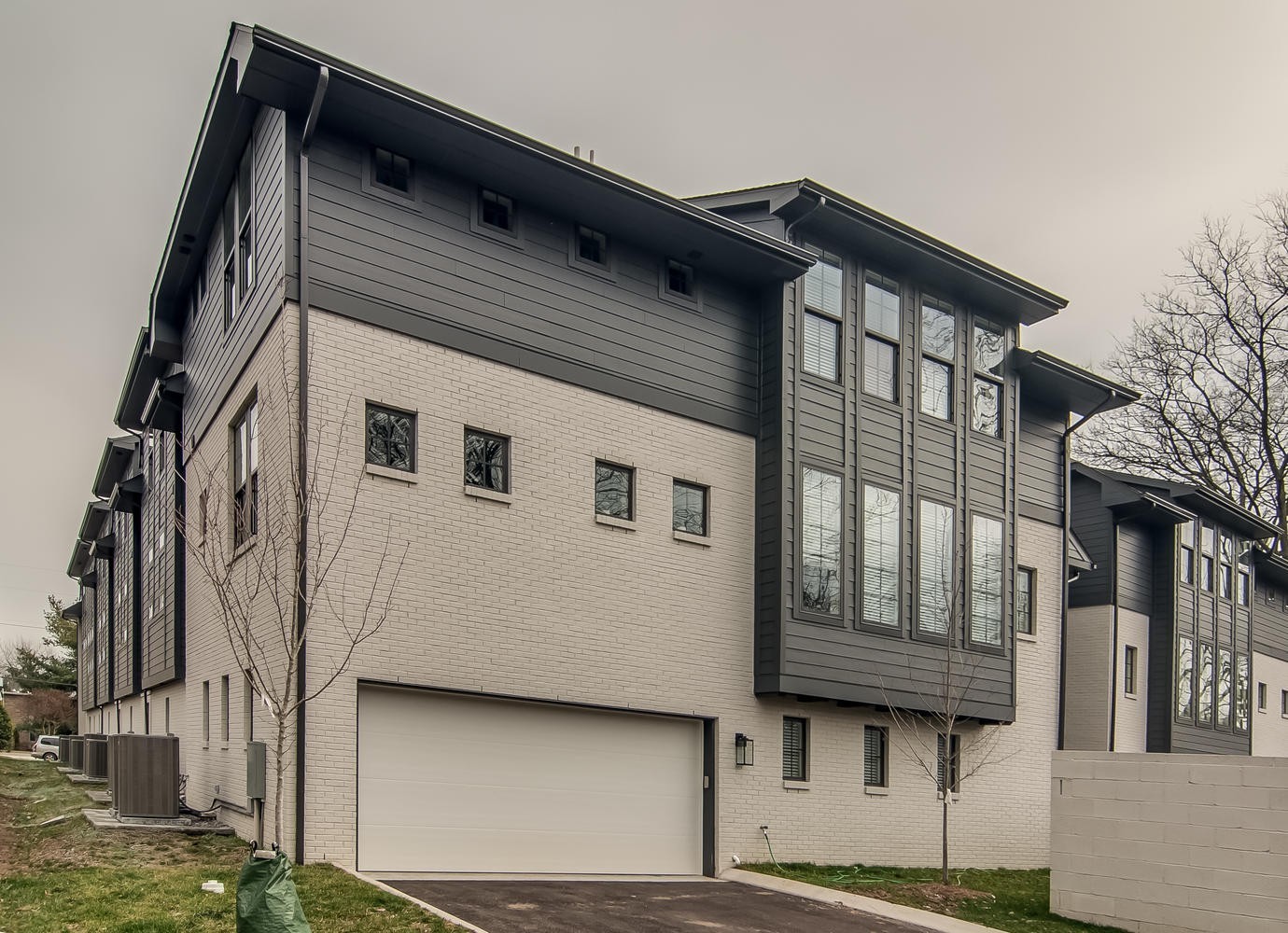 2021 Beech Avenue Unit: 5