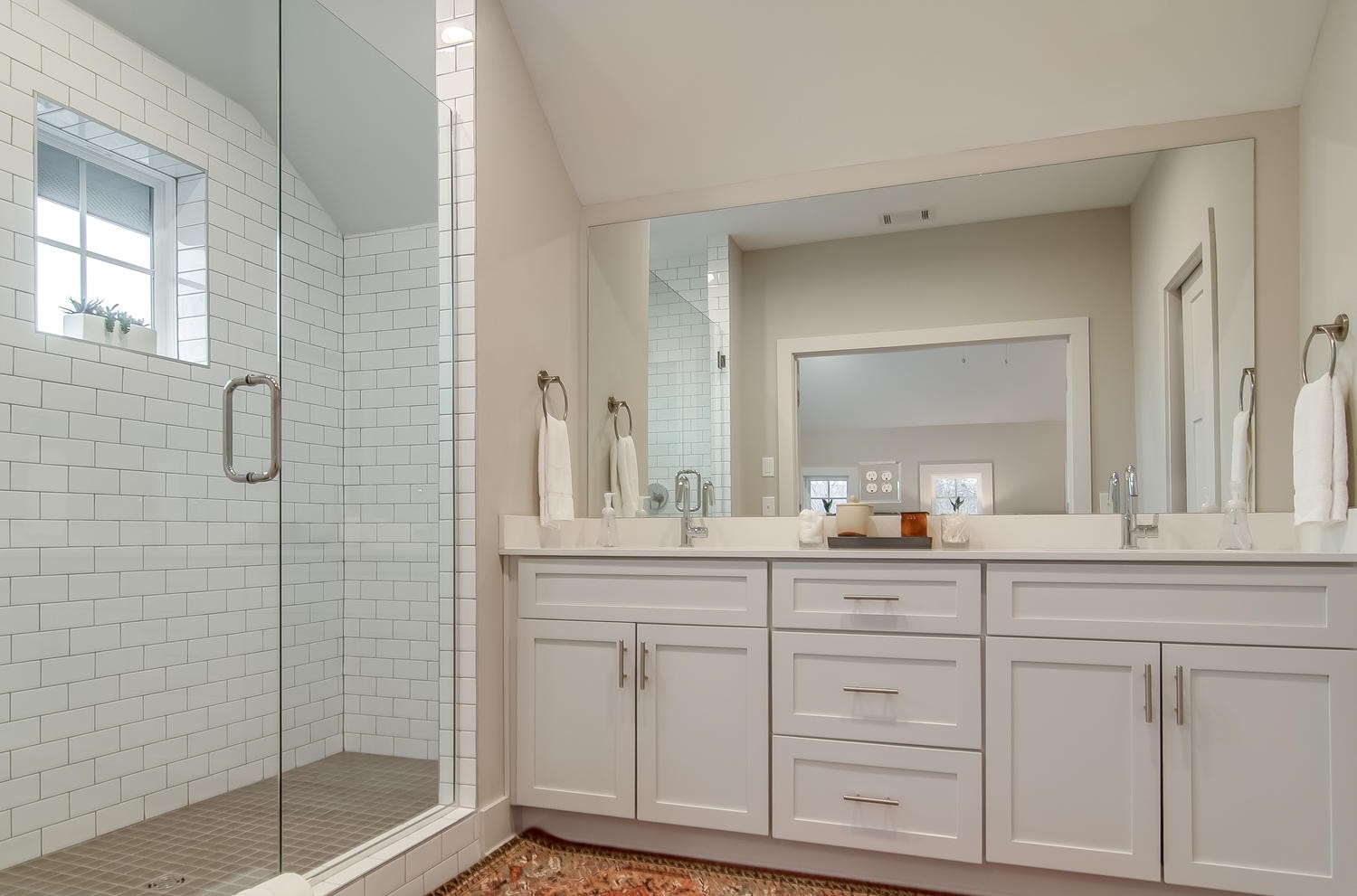 2021 Beech Avenue Unit: 5