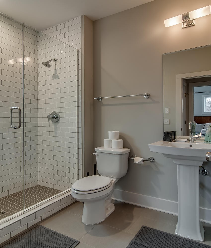 2021 Beech Avenue Unit: 5