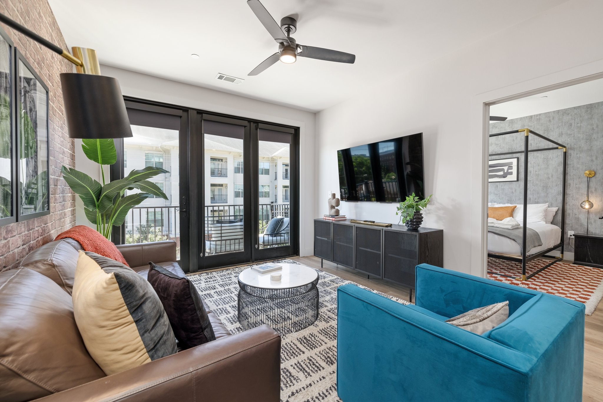 303 31st Ave, N Unit: 305