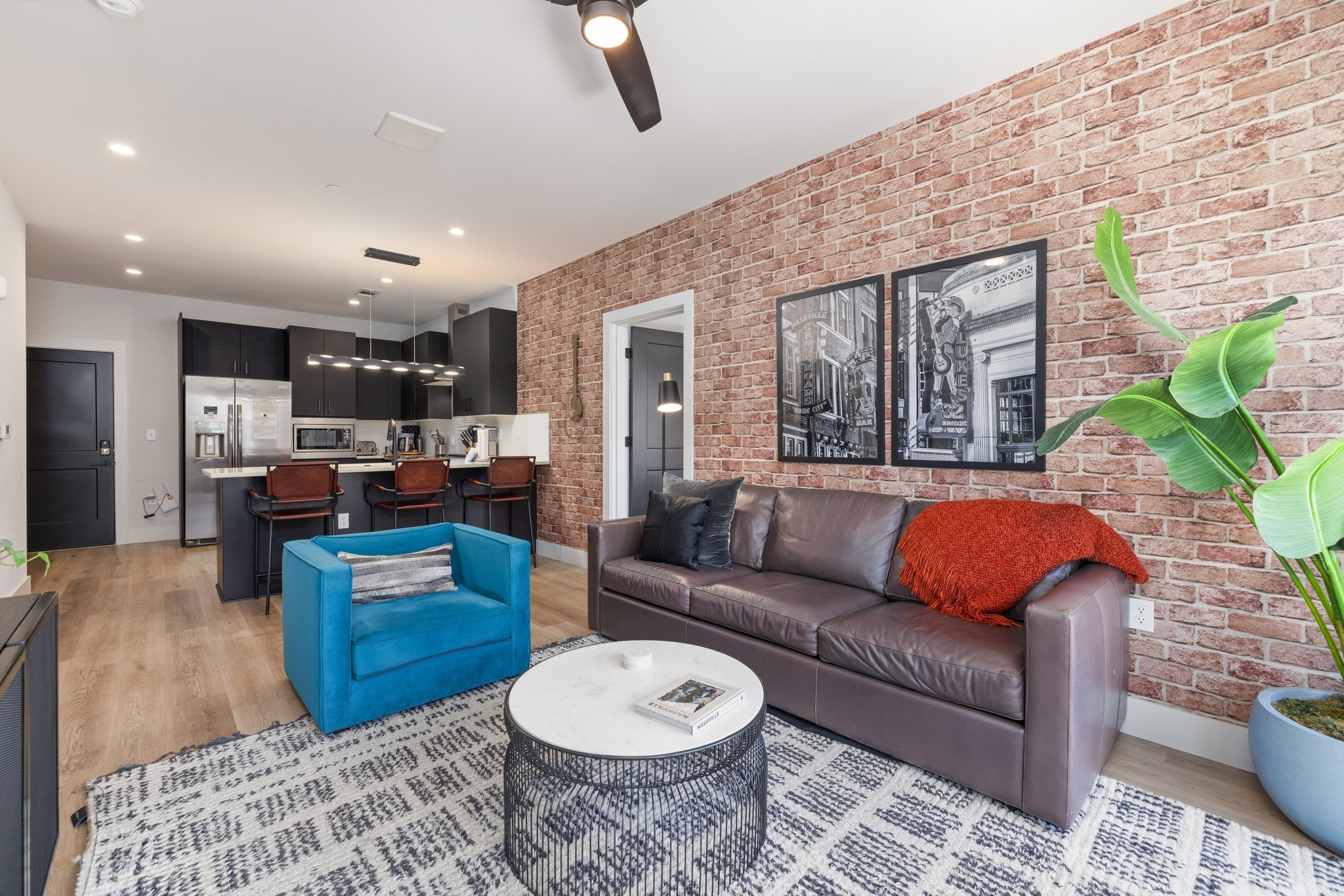 303 31st Ave, N Unit: 305