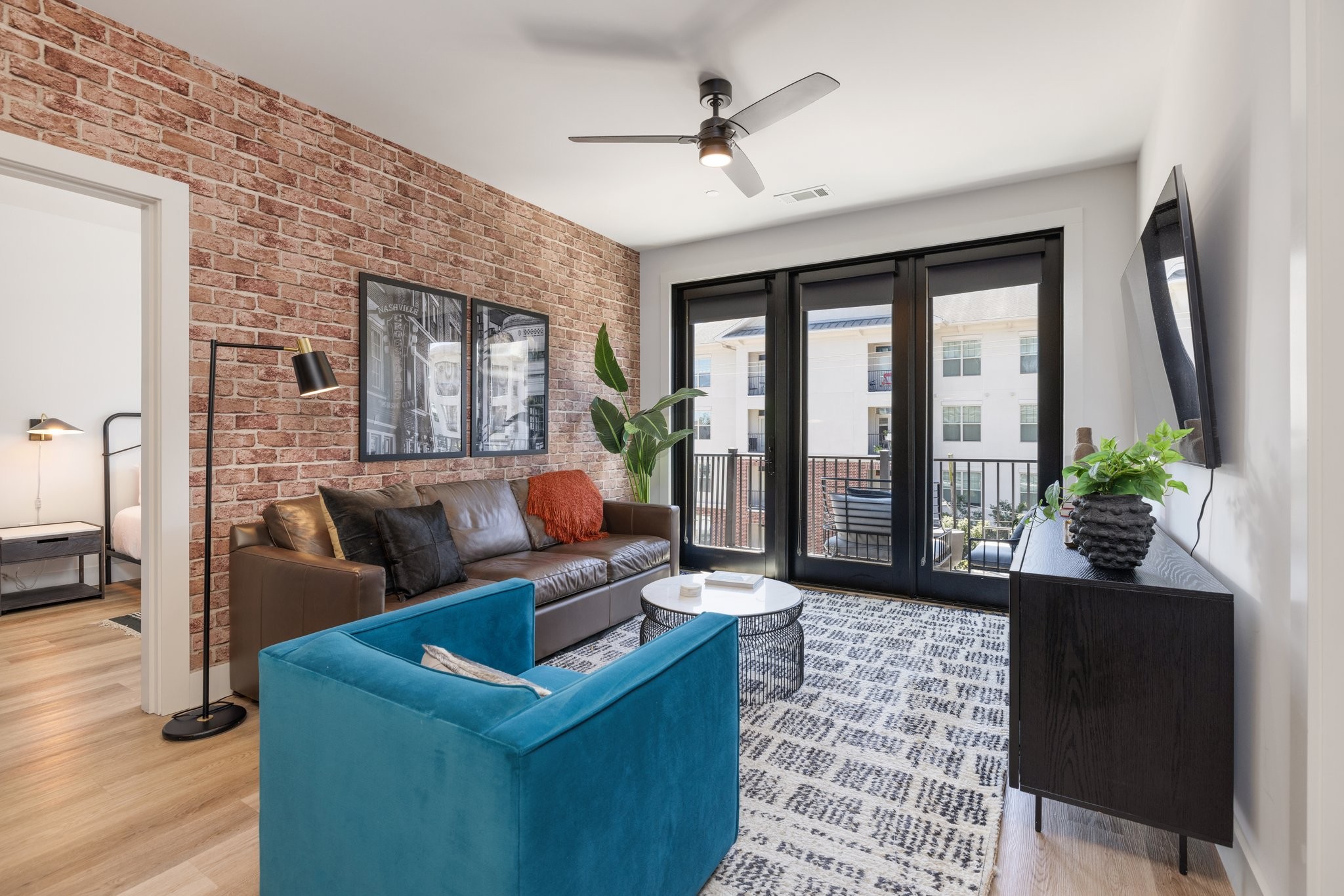 303 31st Ave, N Unit: 305