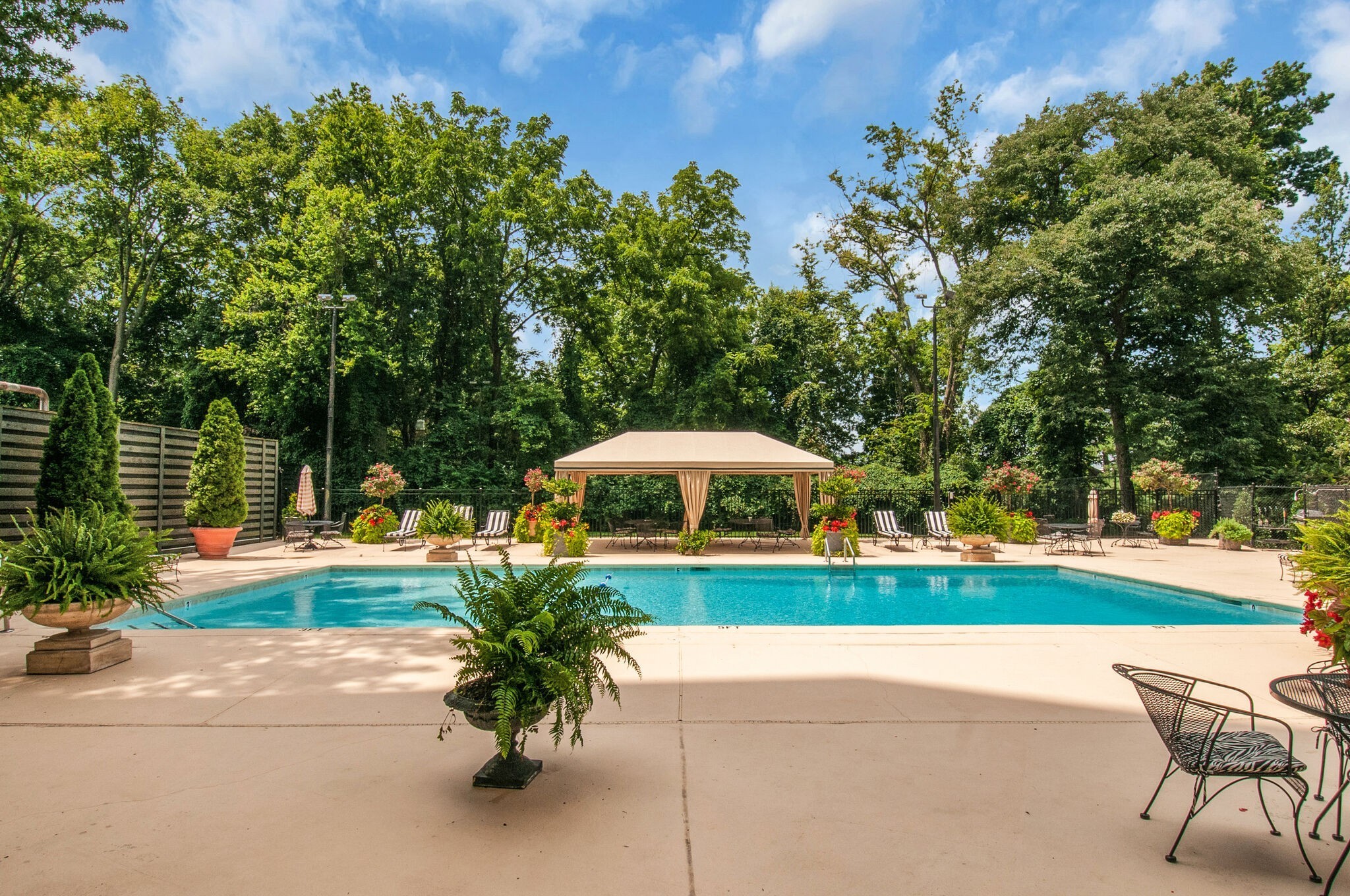 4215 Harding Pike Unit: 610