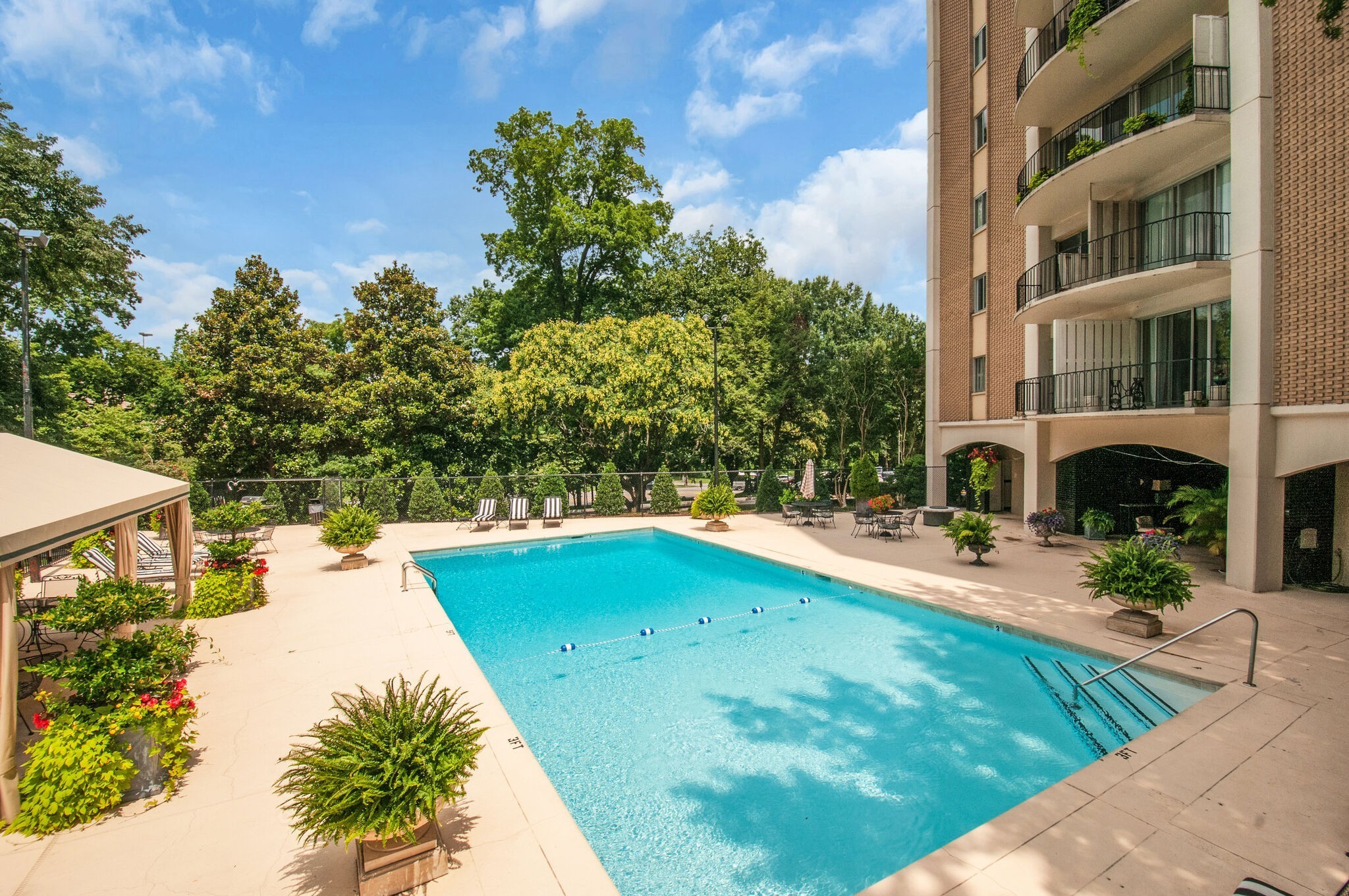 4215 Harding Pike Unit: 610