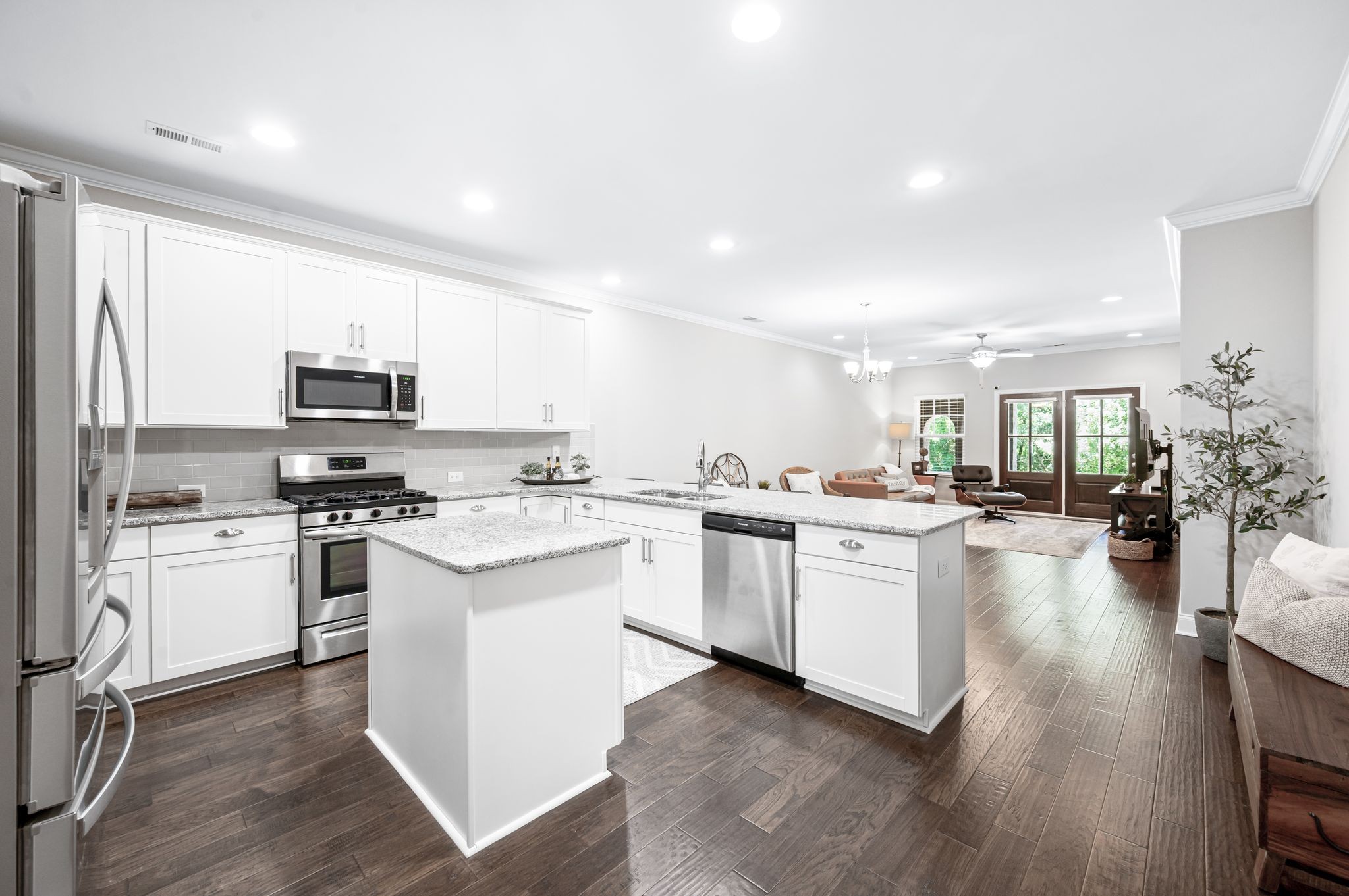 3023 Moultrie Cir