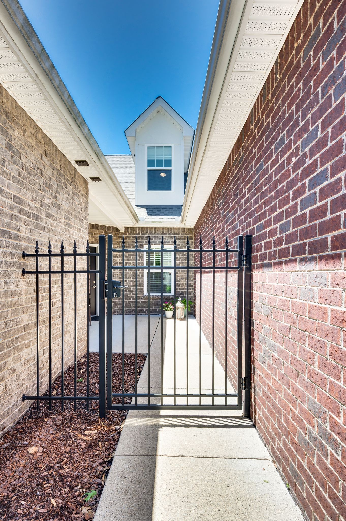 3023 Moultrie Cir