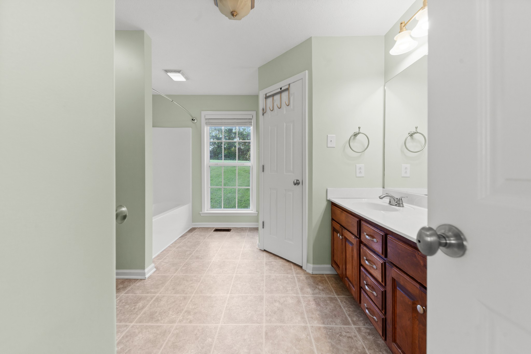 2580 Cornersville Rd